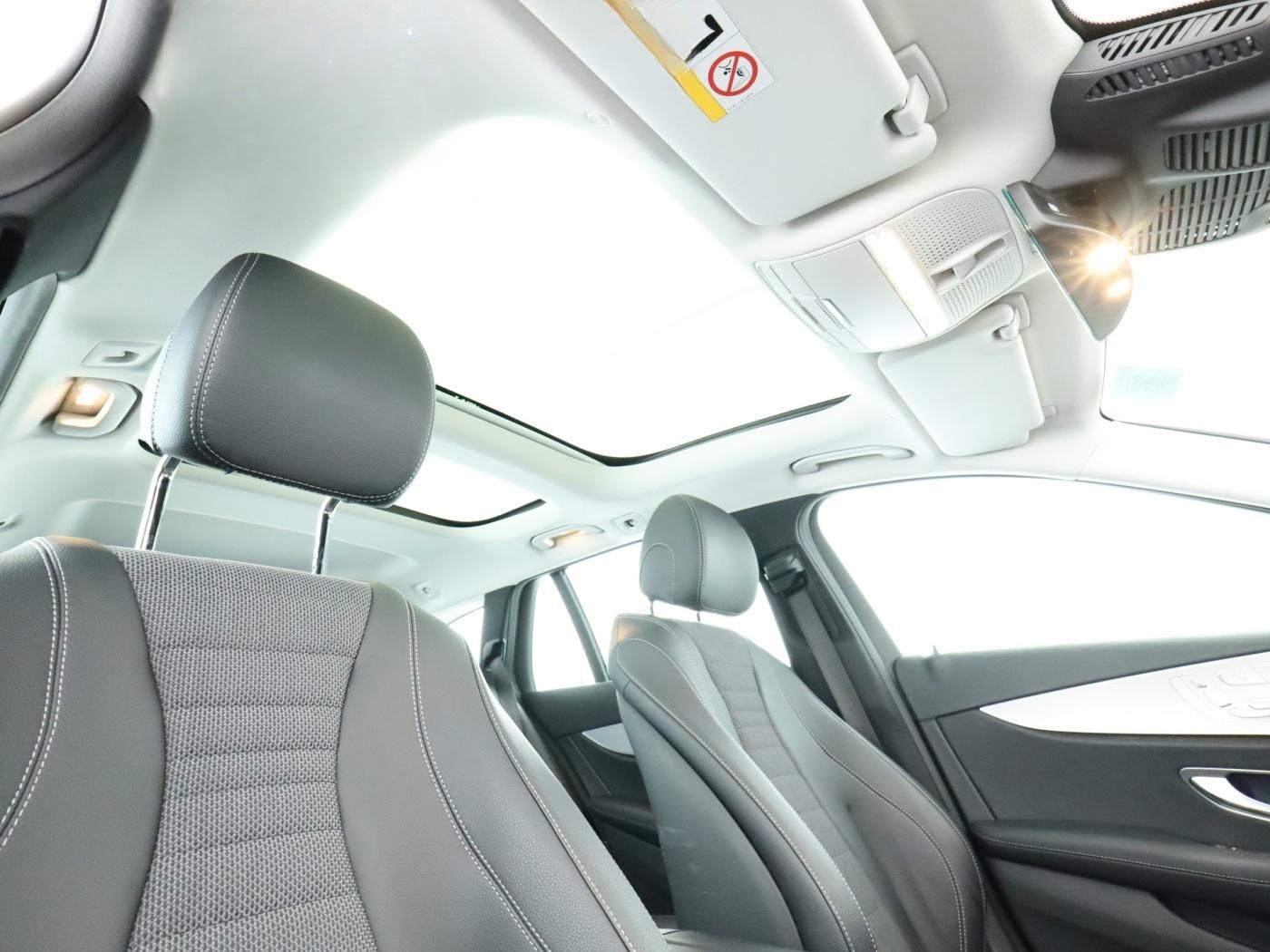 Mercedes-Benz E 300 de 4M T Avantgarde*Panorama*Memory*Distr.* foto 21