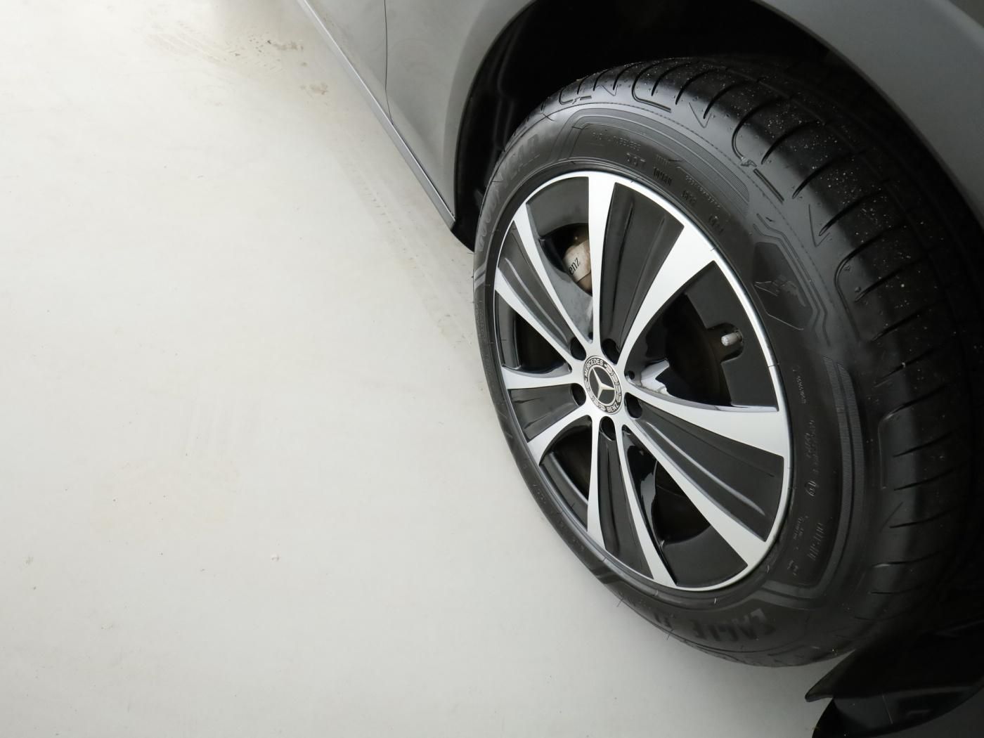 Mercedes-Benz E 300 de 4M T Avantgarde*Panorama*Memory*Distr.* foto 22