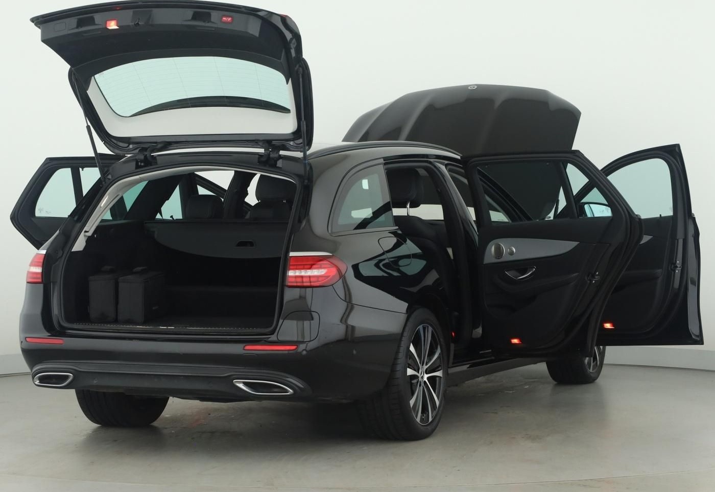 Mercedes-Benz E 300 de 4M T Avantgarde*Panorama*Memory*Distr.* foto 9