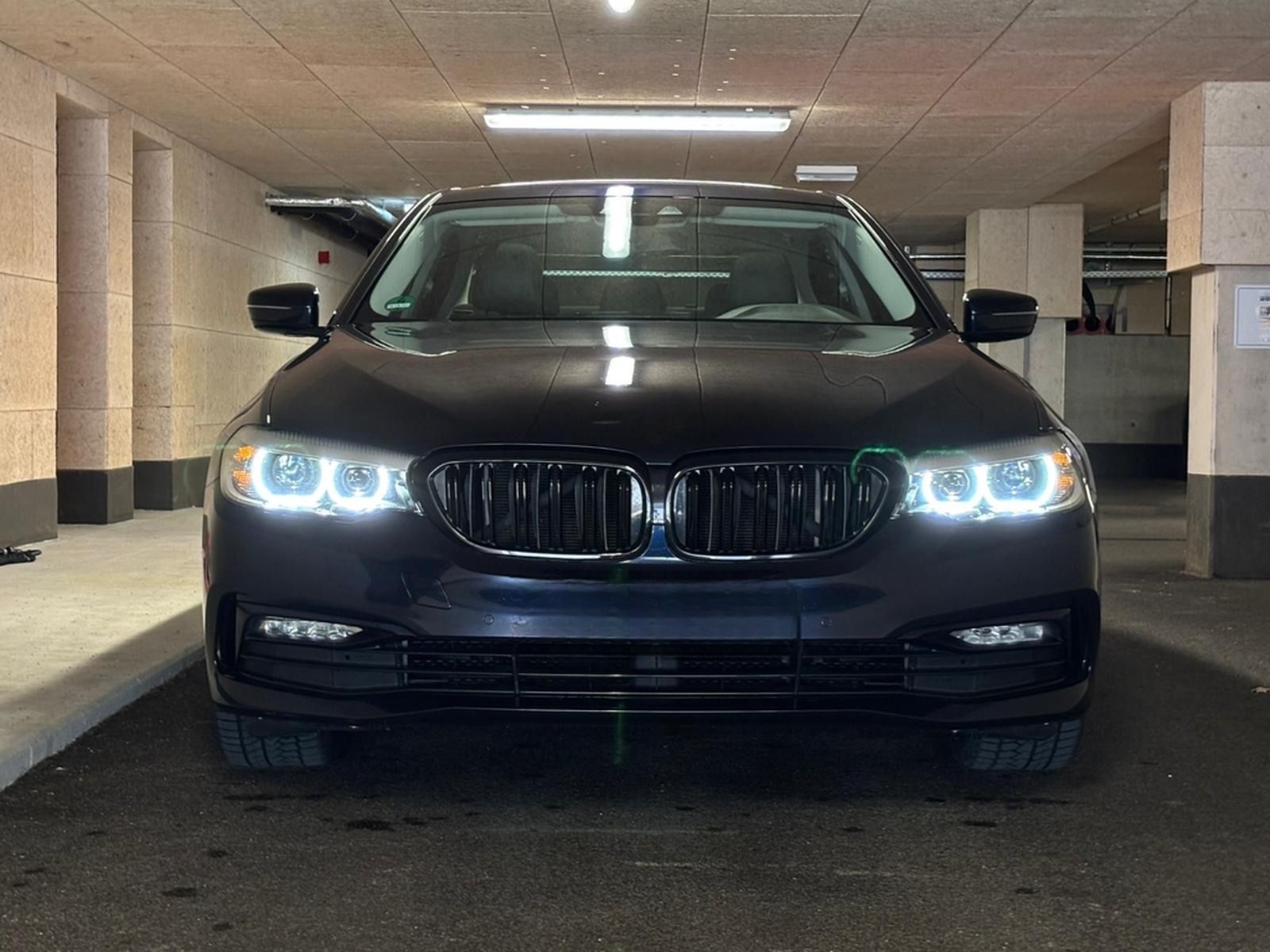BMW 540i xDrive Sport/Standheizung/PANO/Ambiente/RFK foto 2