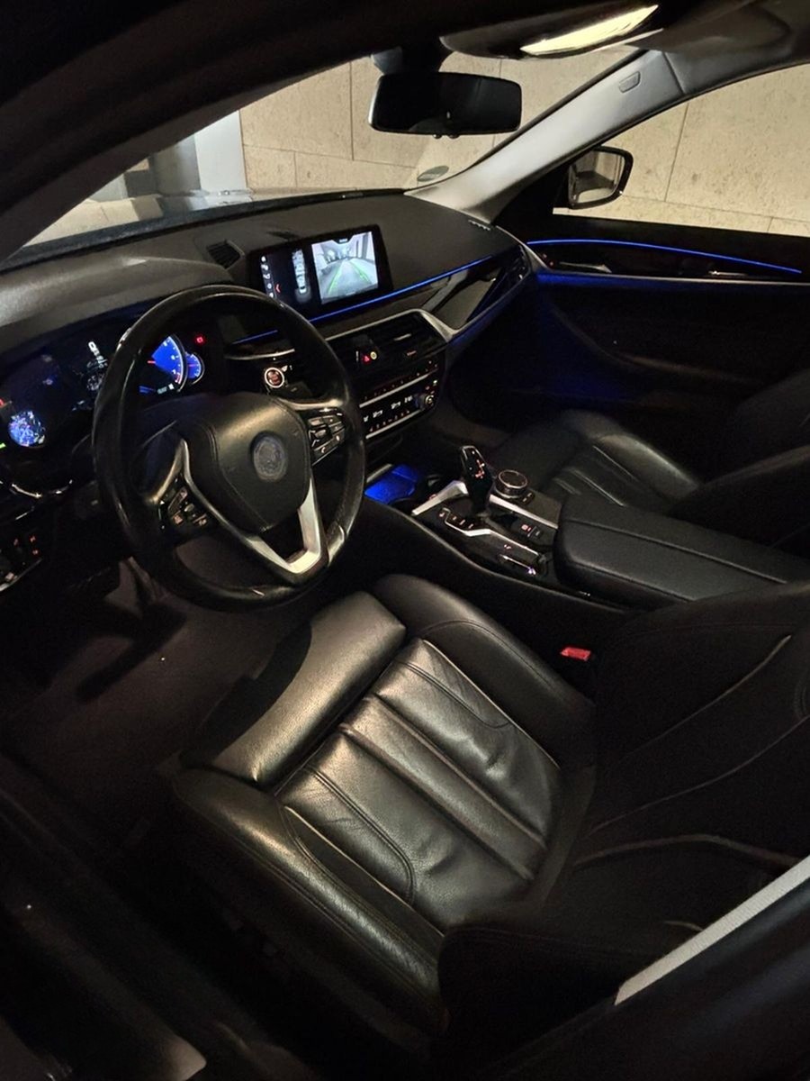 BMW 540i xDrive Sport/Standheizung/PANO/Ambiente/RFK foto 14