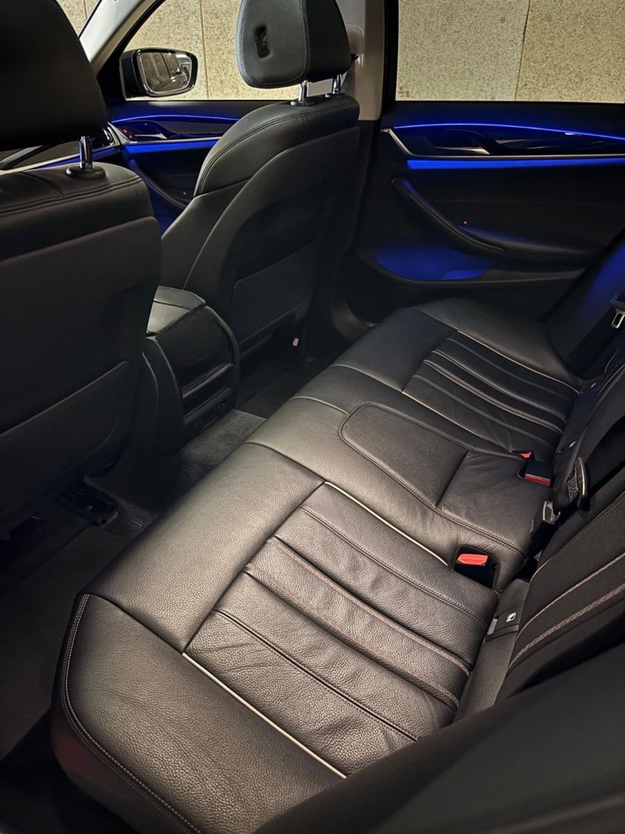 BMW 540i xDrive Sport/Standheizung/PANO/Ambiente/RFK foto 16
