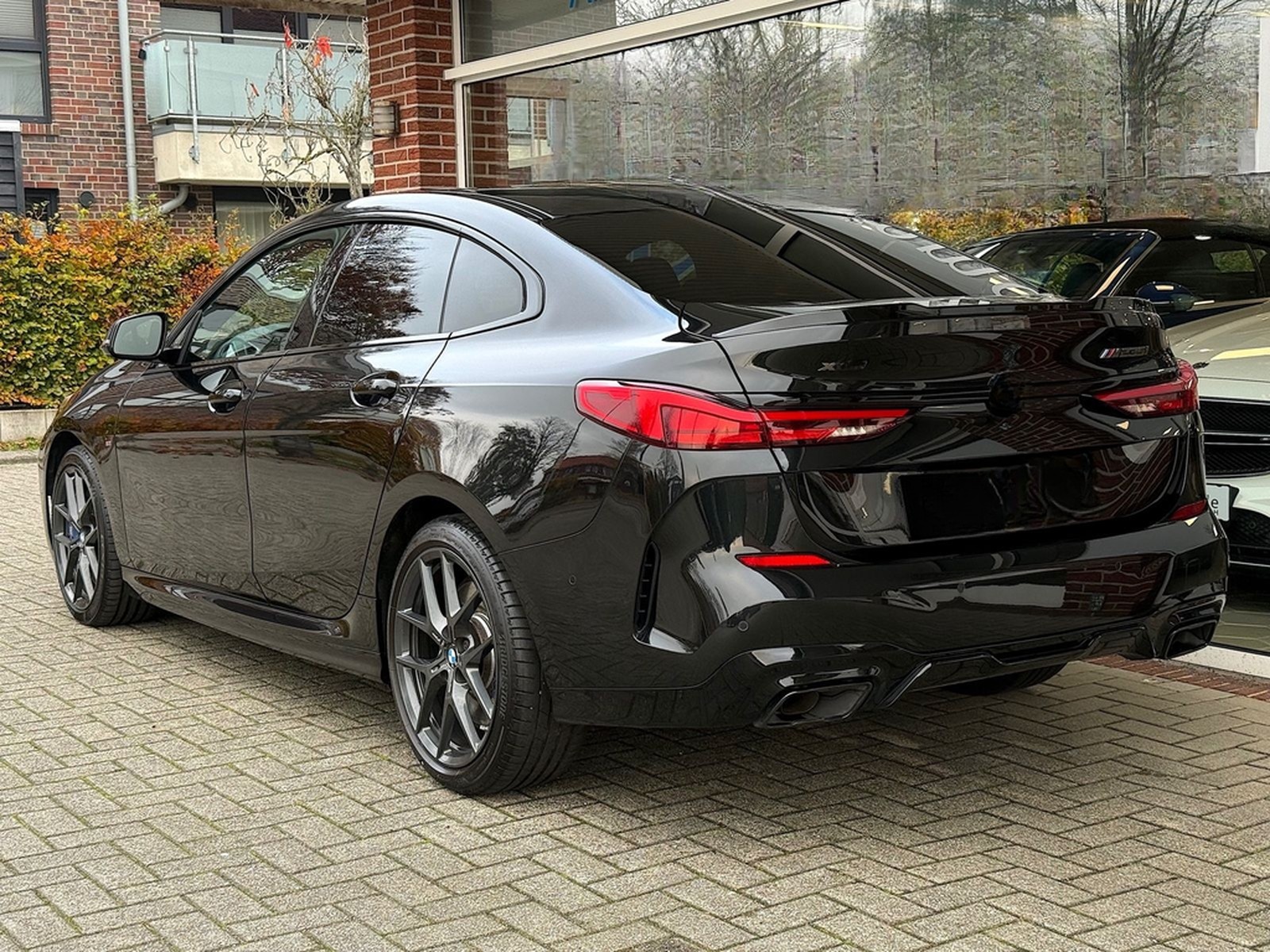 BMW M235i xD GranCoupe M-Sport HeadUp Pano R.Kam DAB foto 3