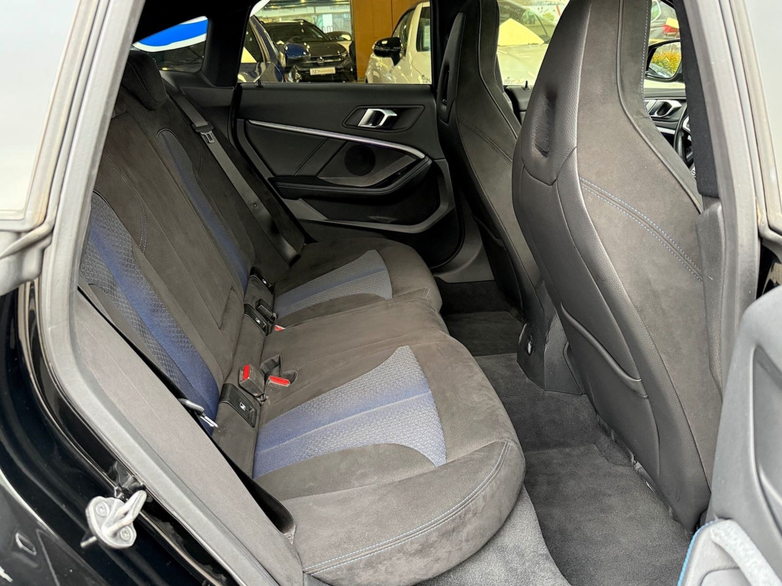 BMW M235i xD GranCoupe M-Sport HeadUp Pano R.Kam DAB foto 10