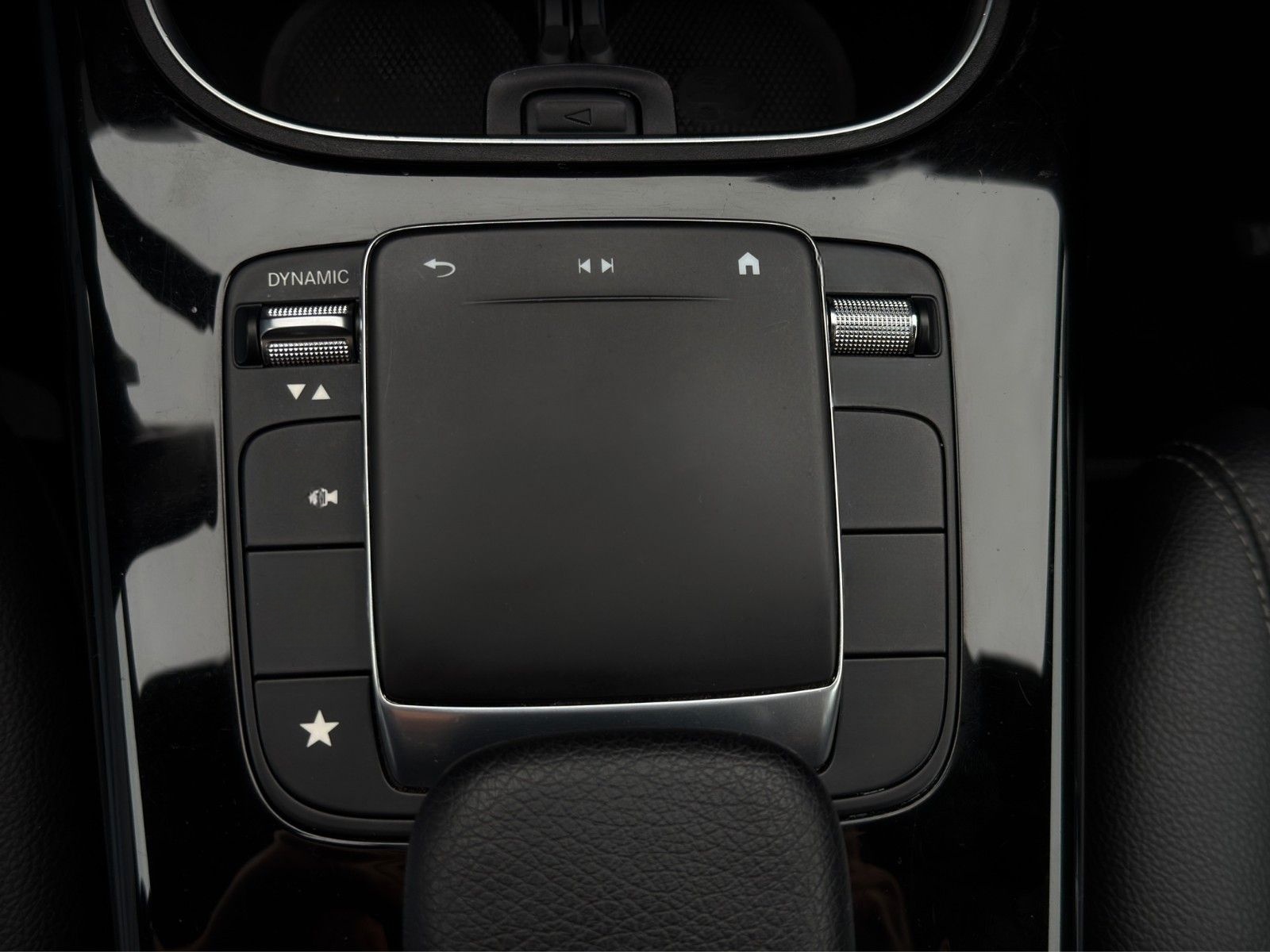 Mercedes-Benz CLA 200d Shooting Brake *Dig.Cock*AHK*LED*MBUX foto 15