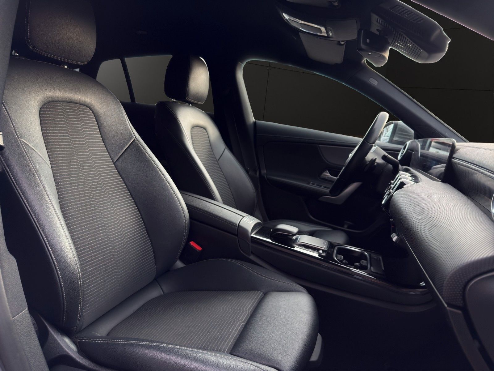 Mercedes-Benz CLA 200d Shooting Brake *Dig.Cock*AHK*LED*MBUX foto 5