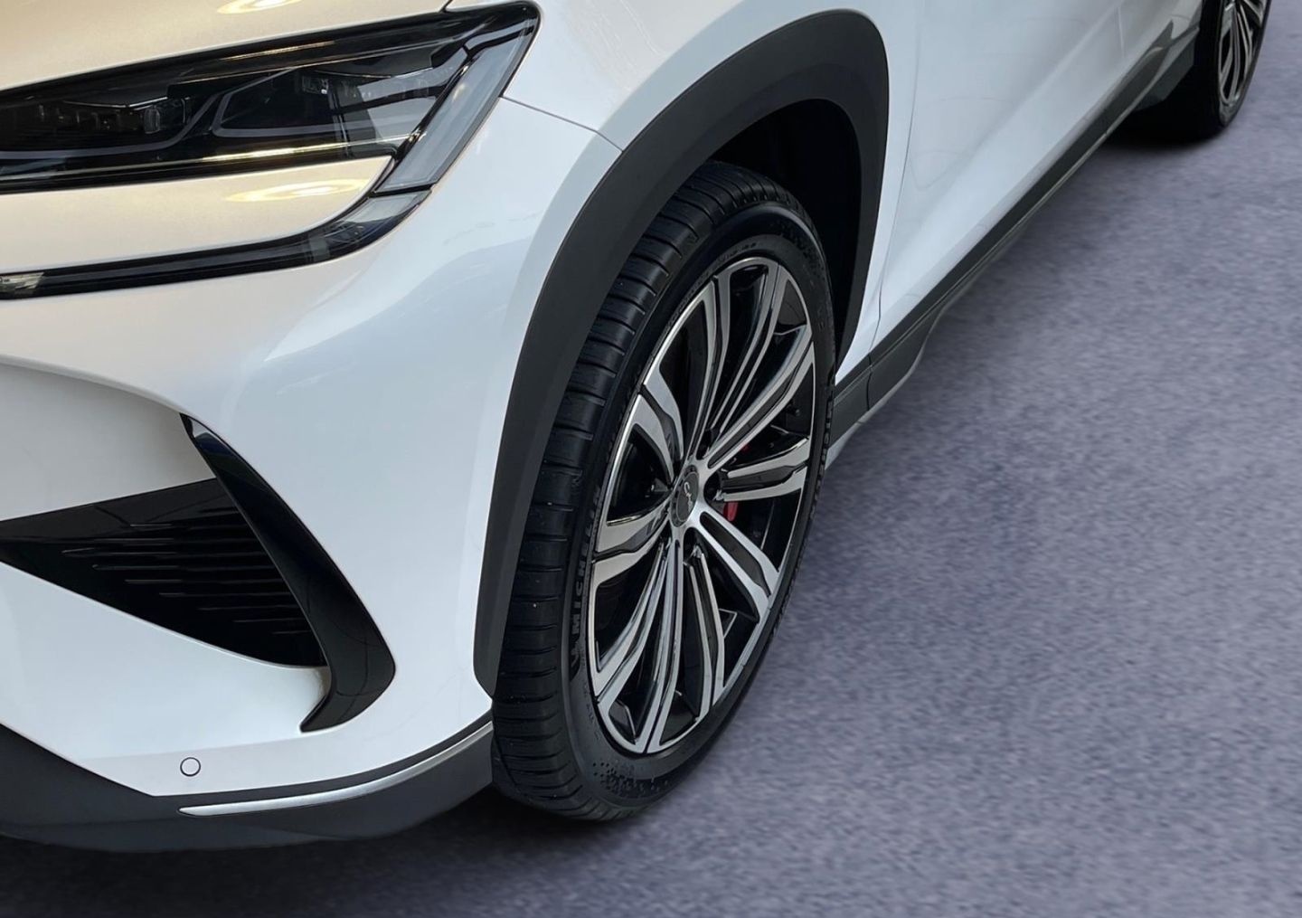 BYD SEALION 7 Design AWD 530PS Pano 20Zoll Top Ausst foto 7