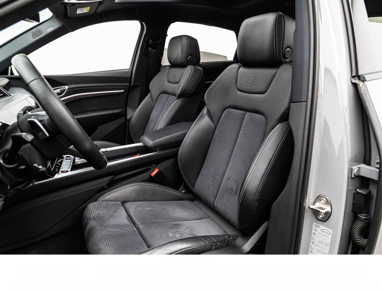 Audi E-TRON SPORTBACK S BLACK ACC/HuD/PANO/NACHT/EXCL foto 15