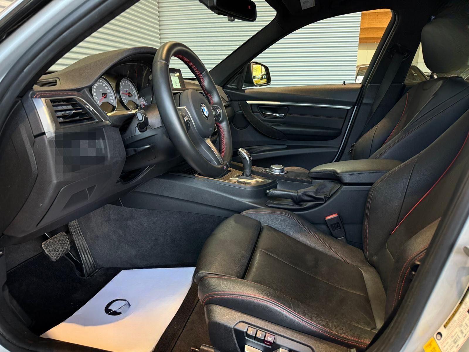 BMW 330i M-PERFORMANCE/H&K/CARPLAY/RFK/LED foto 12