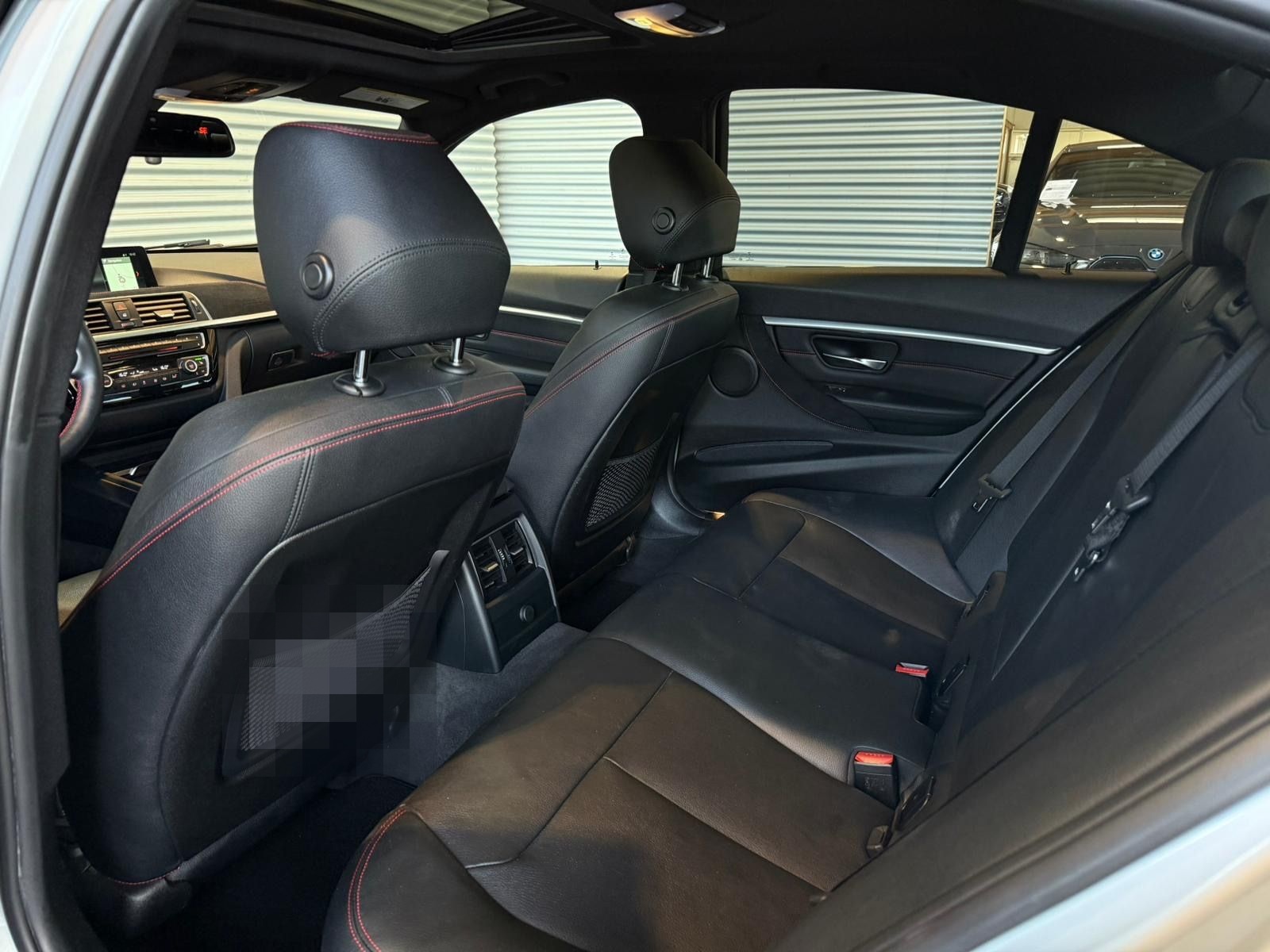 BMW 330i M-PERFORMANCE/H&K/CARPLAY/RFK/LED foto 20