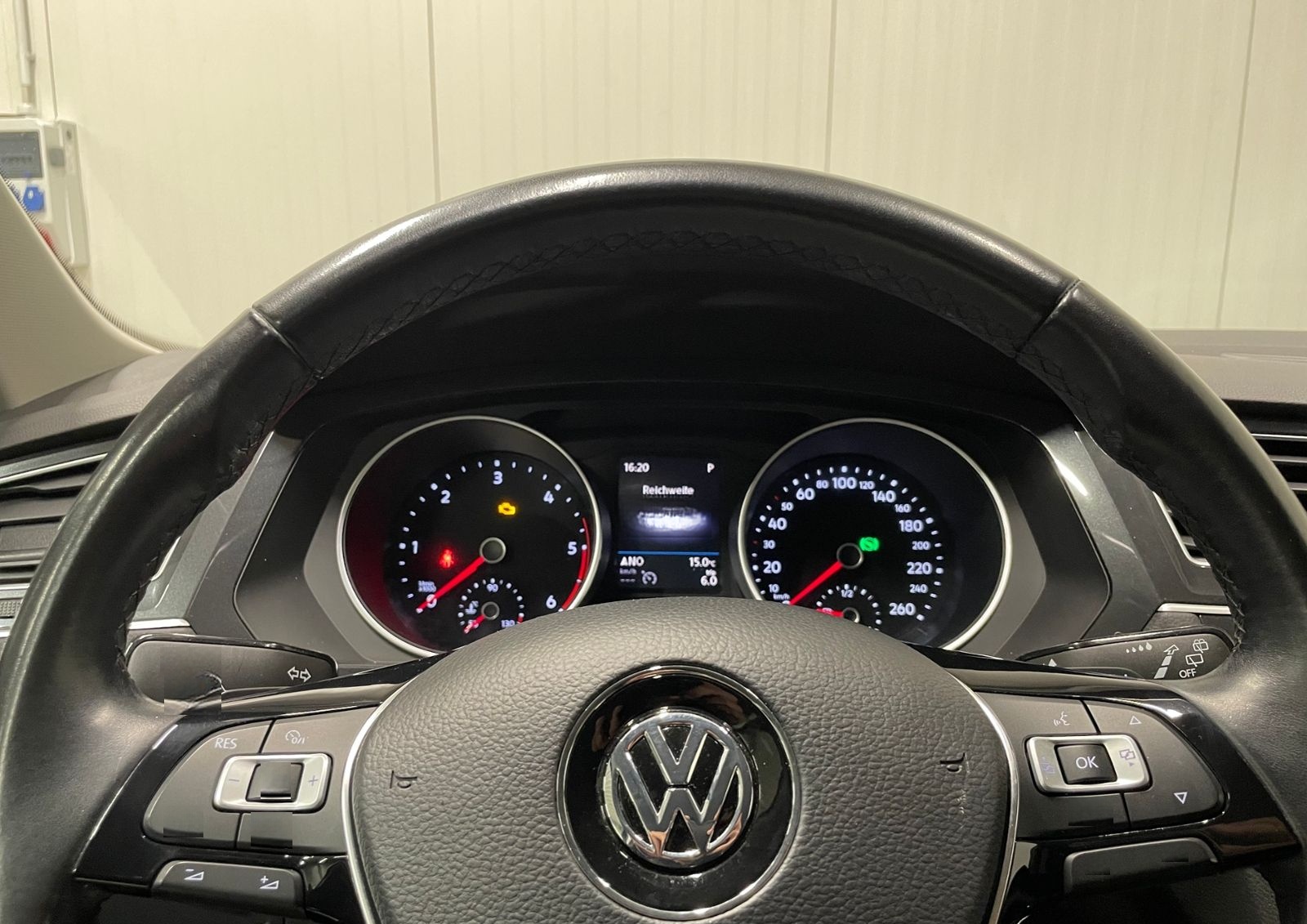 Volkswagen Tiguan Highline 2.0 TDI DSG NAVI SHZ ACC foto 13