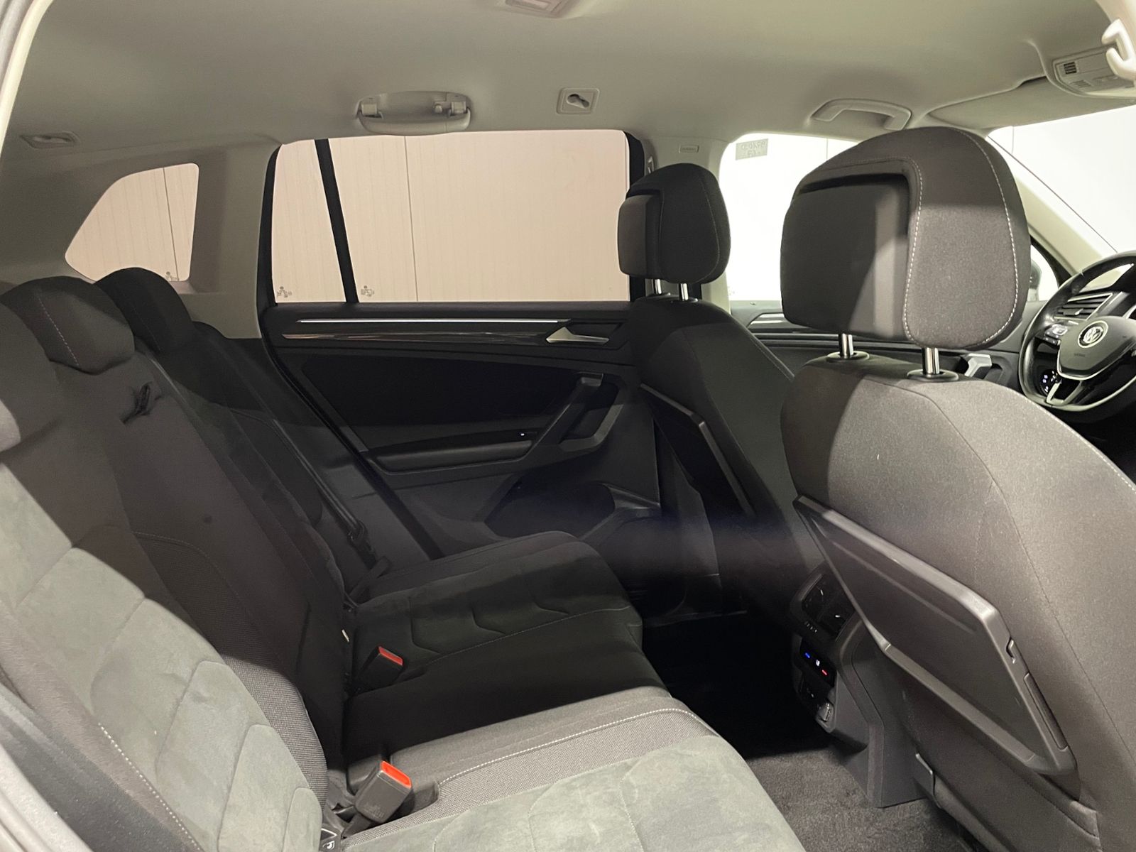 Volkswagen Tiguan Highline 2.0 TDI DSG NAVI SHZ ACC foto 22
