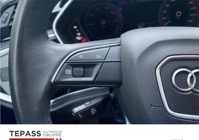 Audi Q3 45 TFSI e S TRONIC NAVI PLUS LED SPORTSITZE S foto 11