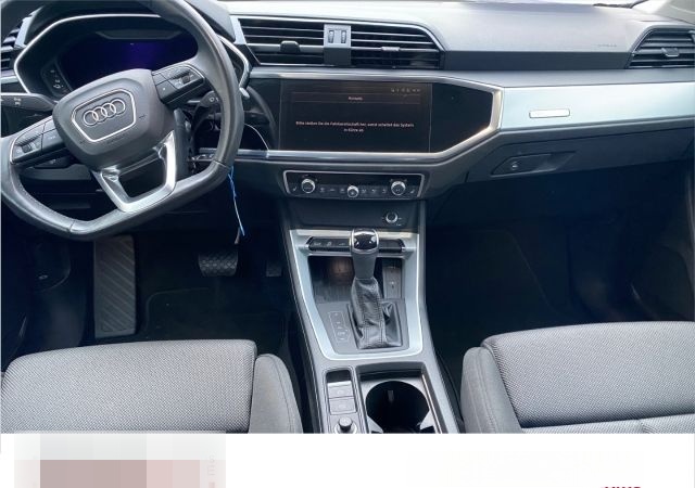 Audi Q3 45 TFSI e S TRONIC NAVI PLUS LED SPORTSITZE S foto 6