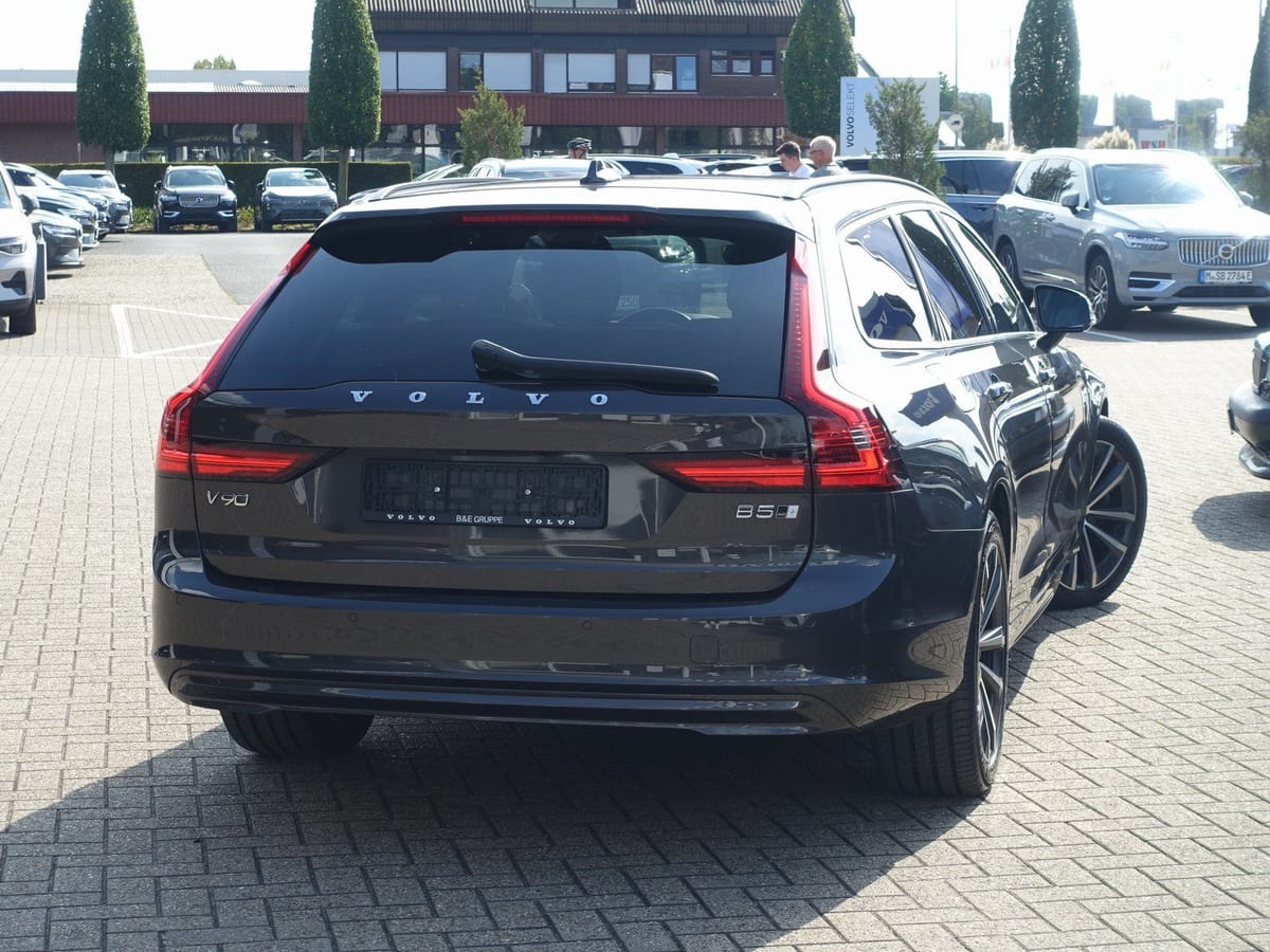 Volvo V90 B5 AWD Momentum Pro/AHK/Kamera/BLIS/Pano. foto 2