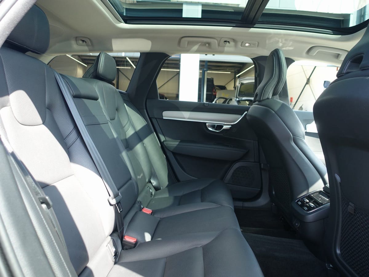 Volvo V90 B5 AWD Momentum Pro/AHK/Kamera/BLIS/Pano. foto 9