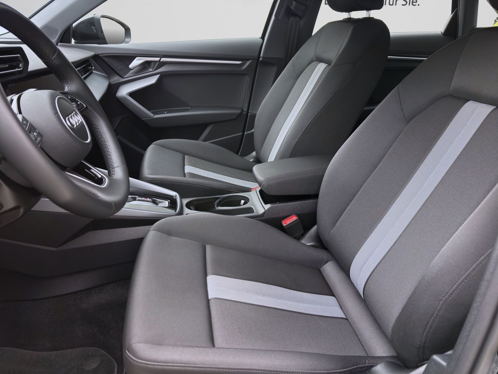 Audi A3 Limousine 35 TFSI ADVANCED AHK KAMERA PDC NAV foto 9