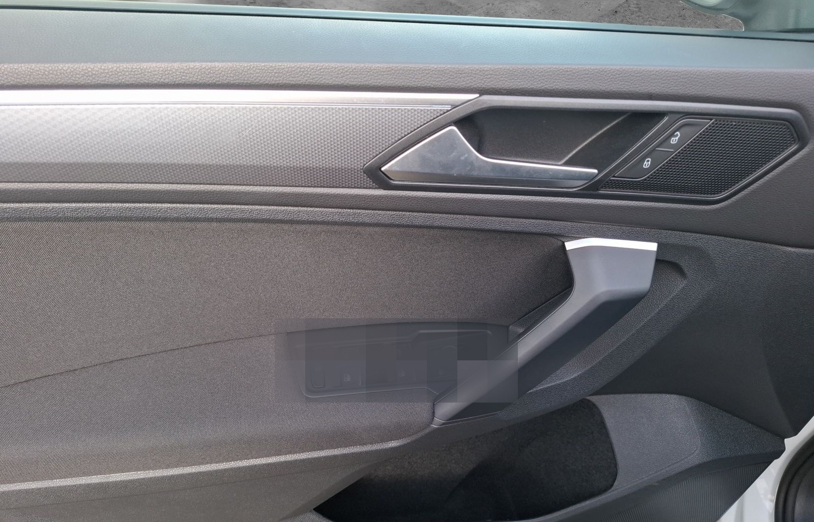 Volkswagen Tiguan TDI Active DSG Standhzg Matrix Navi ACC P foto 19