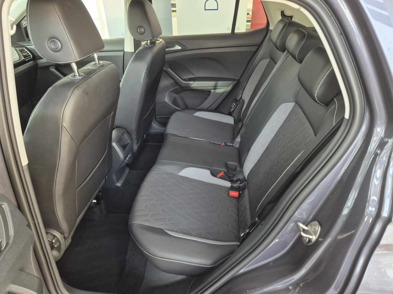 Volkswagen T-Cross TSI Goal DIGI NAVI KAMERA SITZH ISOFIX foto 14