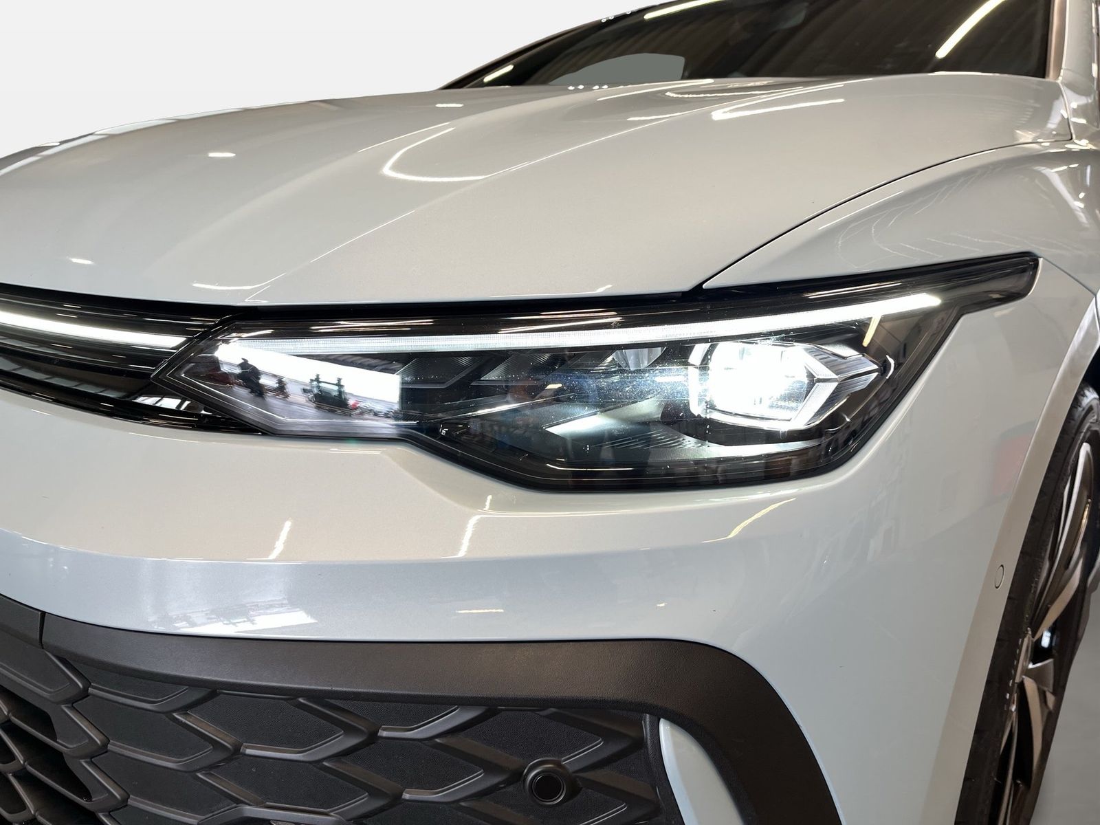 Volkswagen Golf VIII 1.5 GTE eHybrid 360 ACC AUT HUD Kam. foto 11