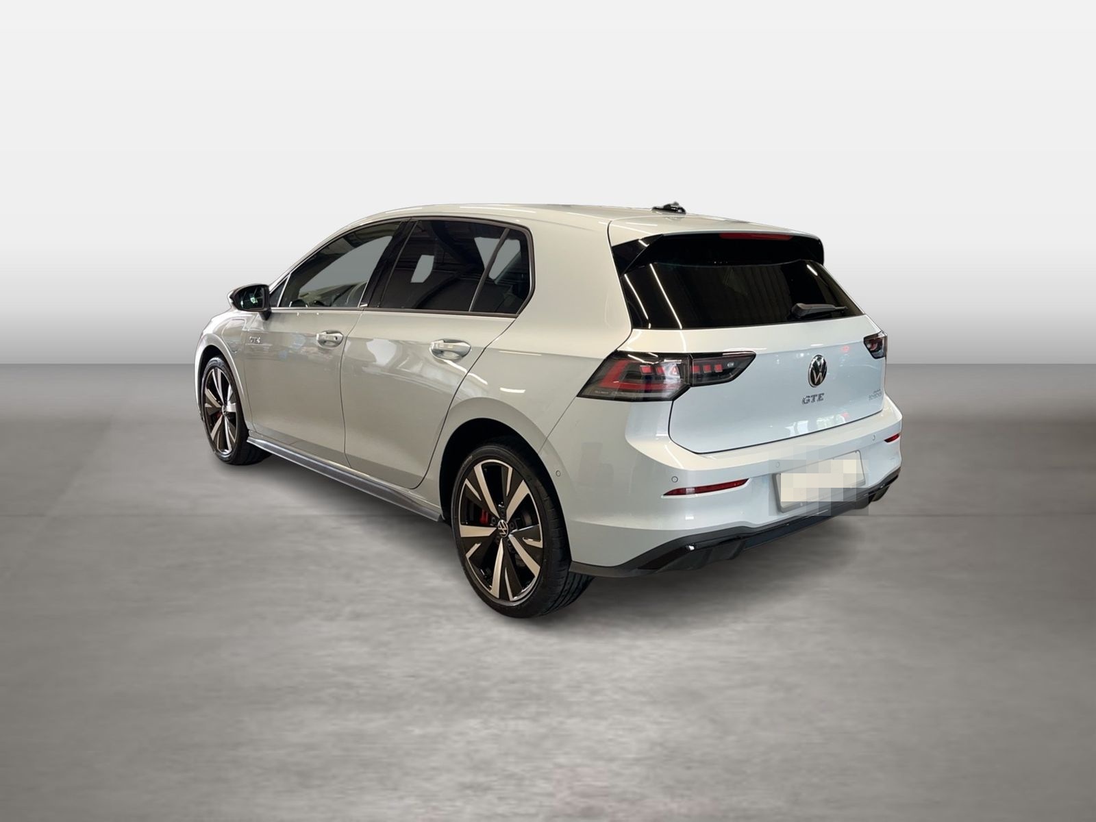 Volkswagen Golf VIII 1.5 GTE eHybrid 360 ACC AUT HUD Kam. foto 3