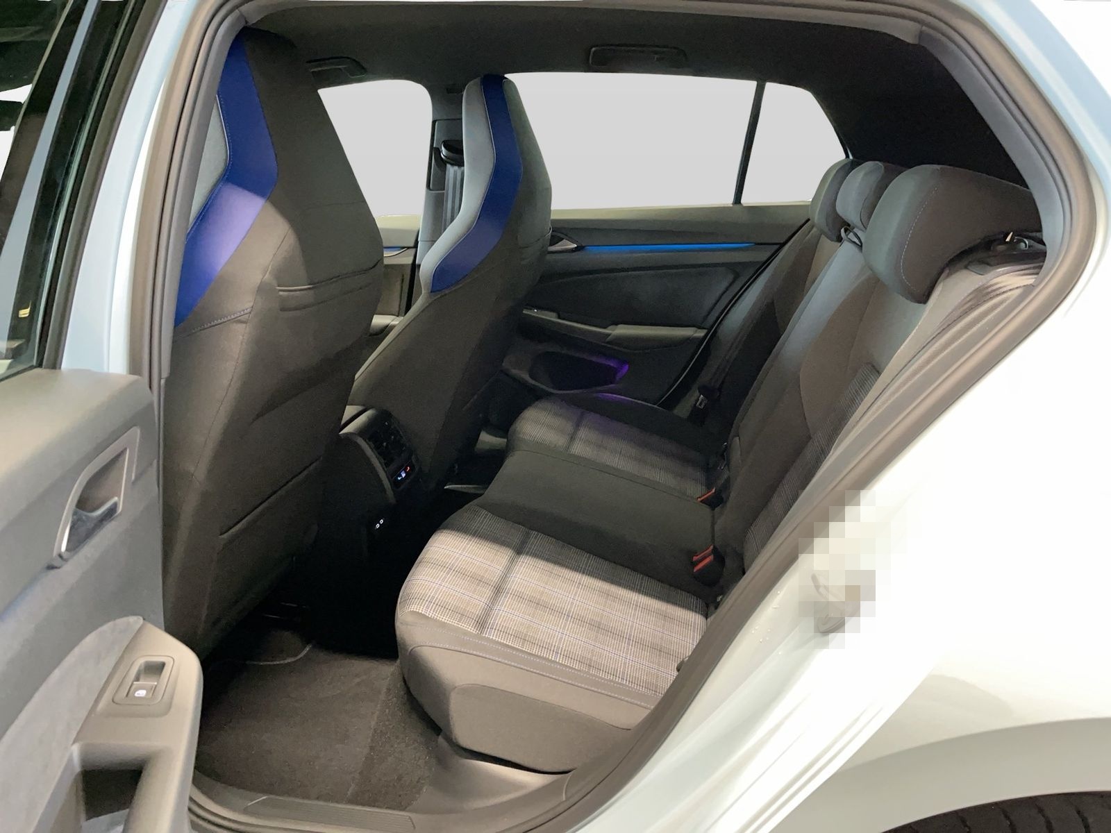 Volkswagen Golf VIII 1.5 GTE eHybrid 360 ACC AUT HUD Kam. foto 9