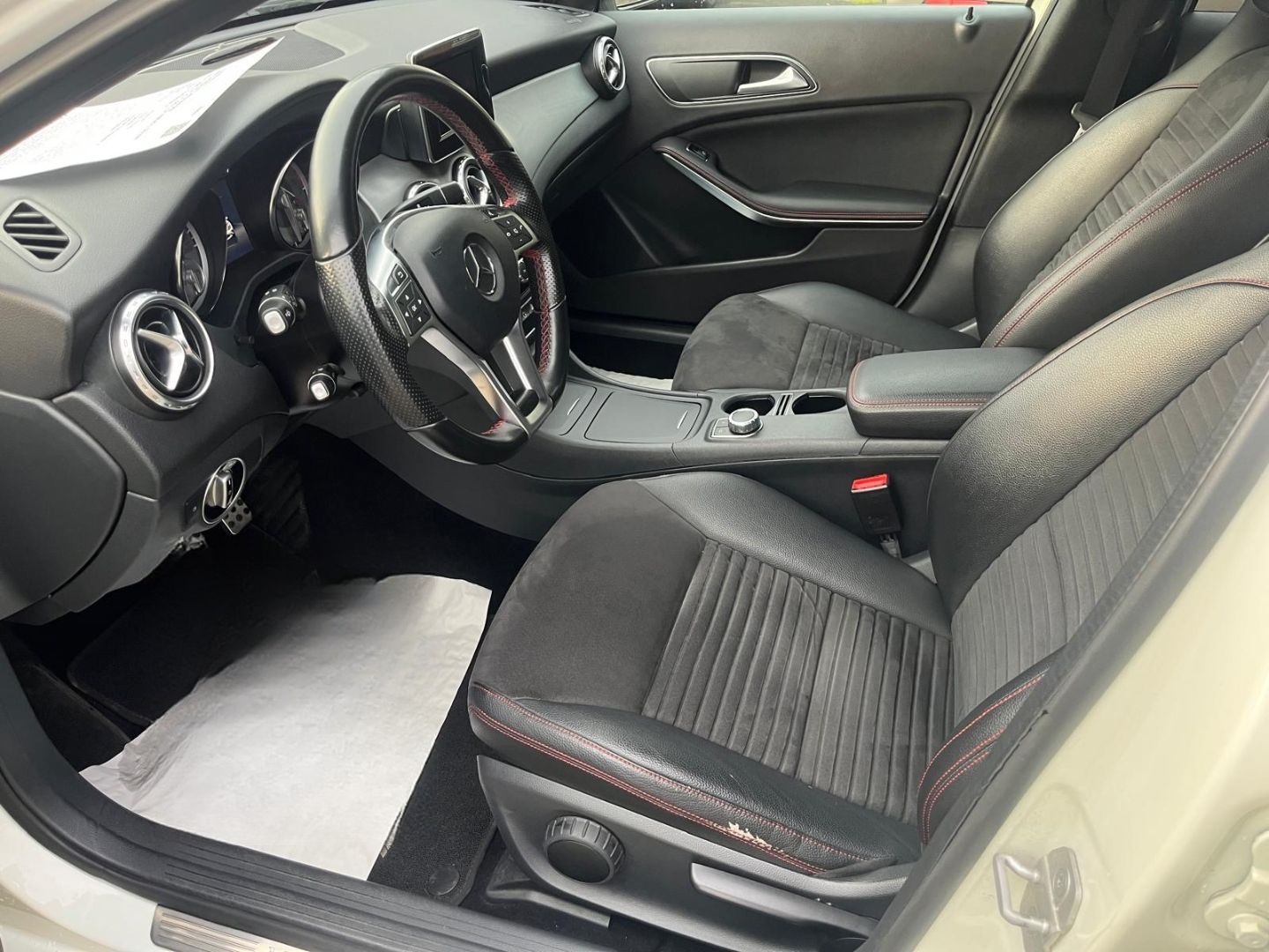 Mercedes-Benz GLA 220 CDI 4Matic Street Style AMG Sportpaket N foto 5