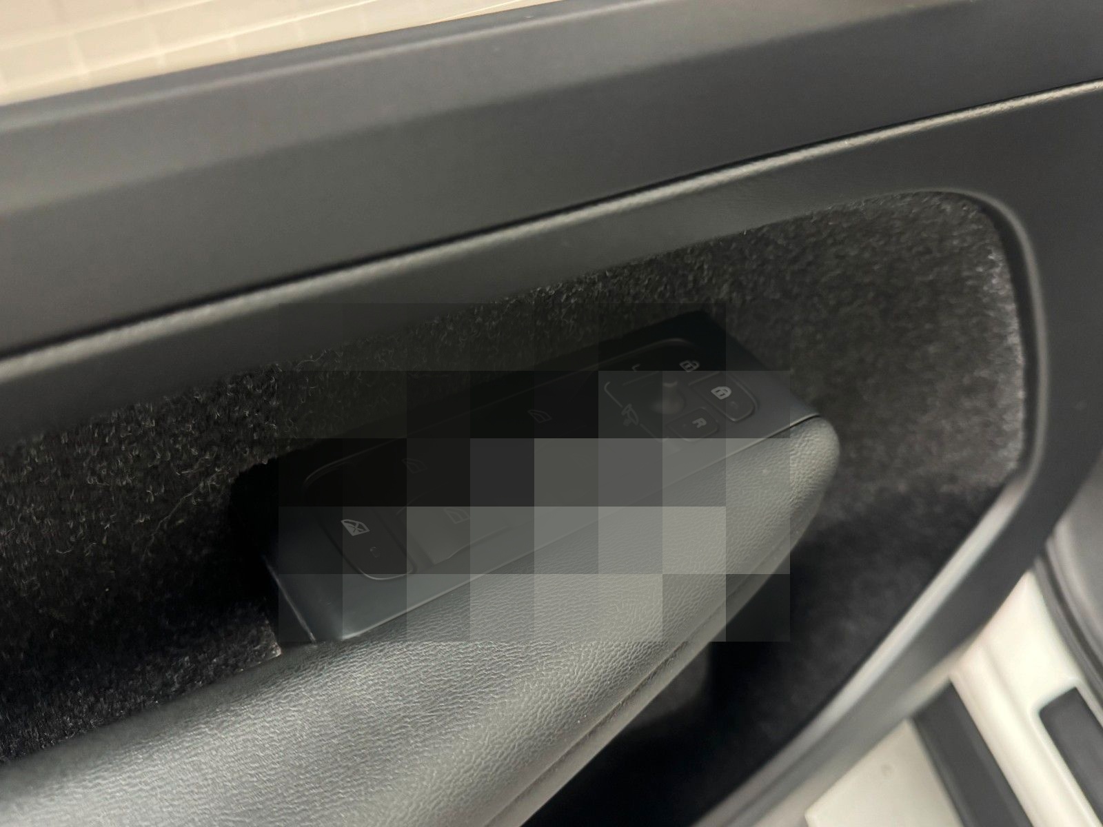 Volvo XC 40 Momentum AWD CAM/LEDER/NAVI/SHZ/HuK foto 15