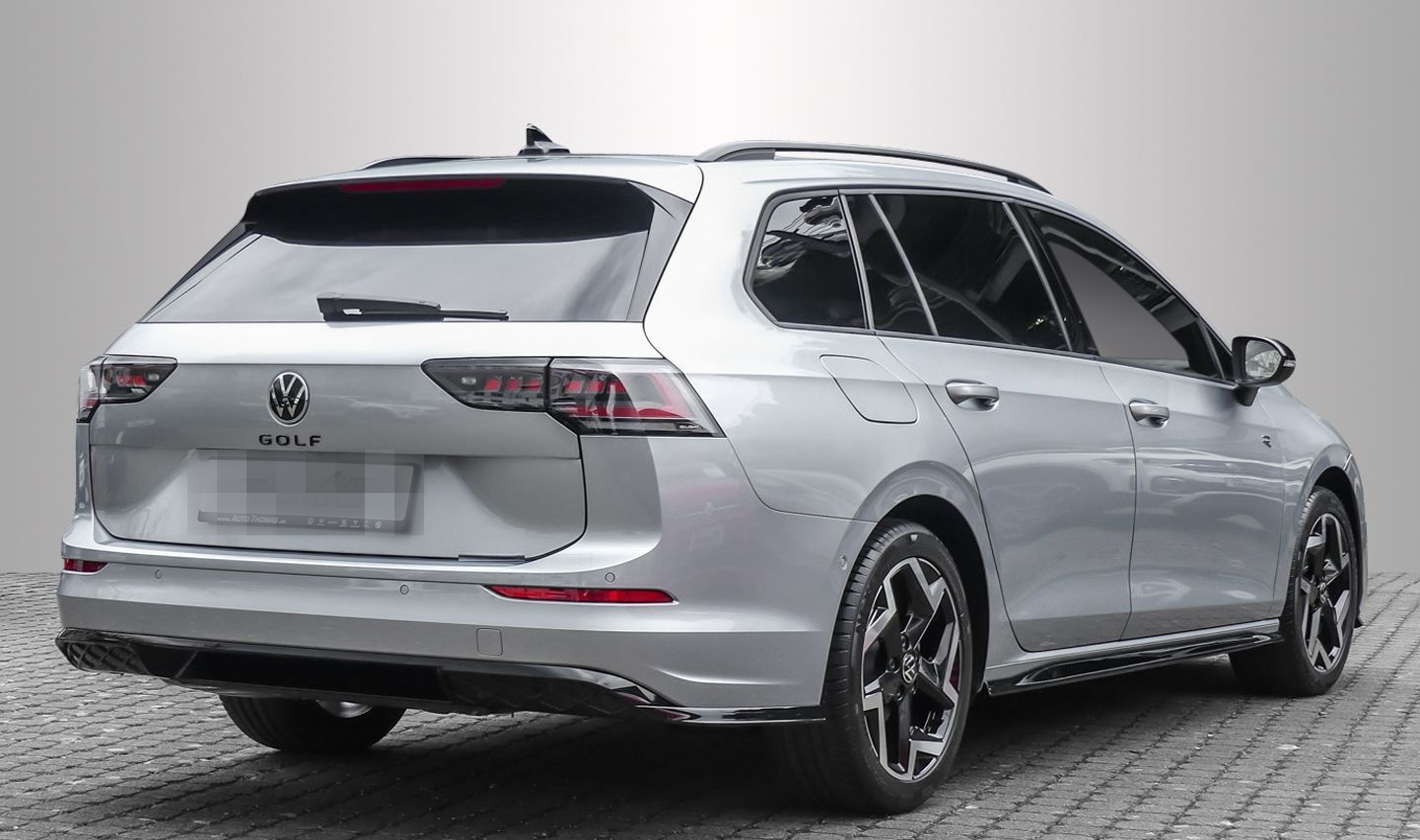 Volkswagen Golf Variant R-Line 1,5 l eTSI OPF 110 k 1.5 eTS foto 4