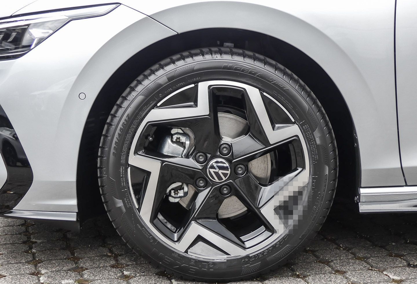 Volkswagen Golf Variant R-Line 1,5 l eTSI OPF 110 k 1.5 eTS foto 8