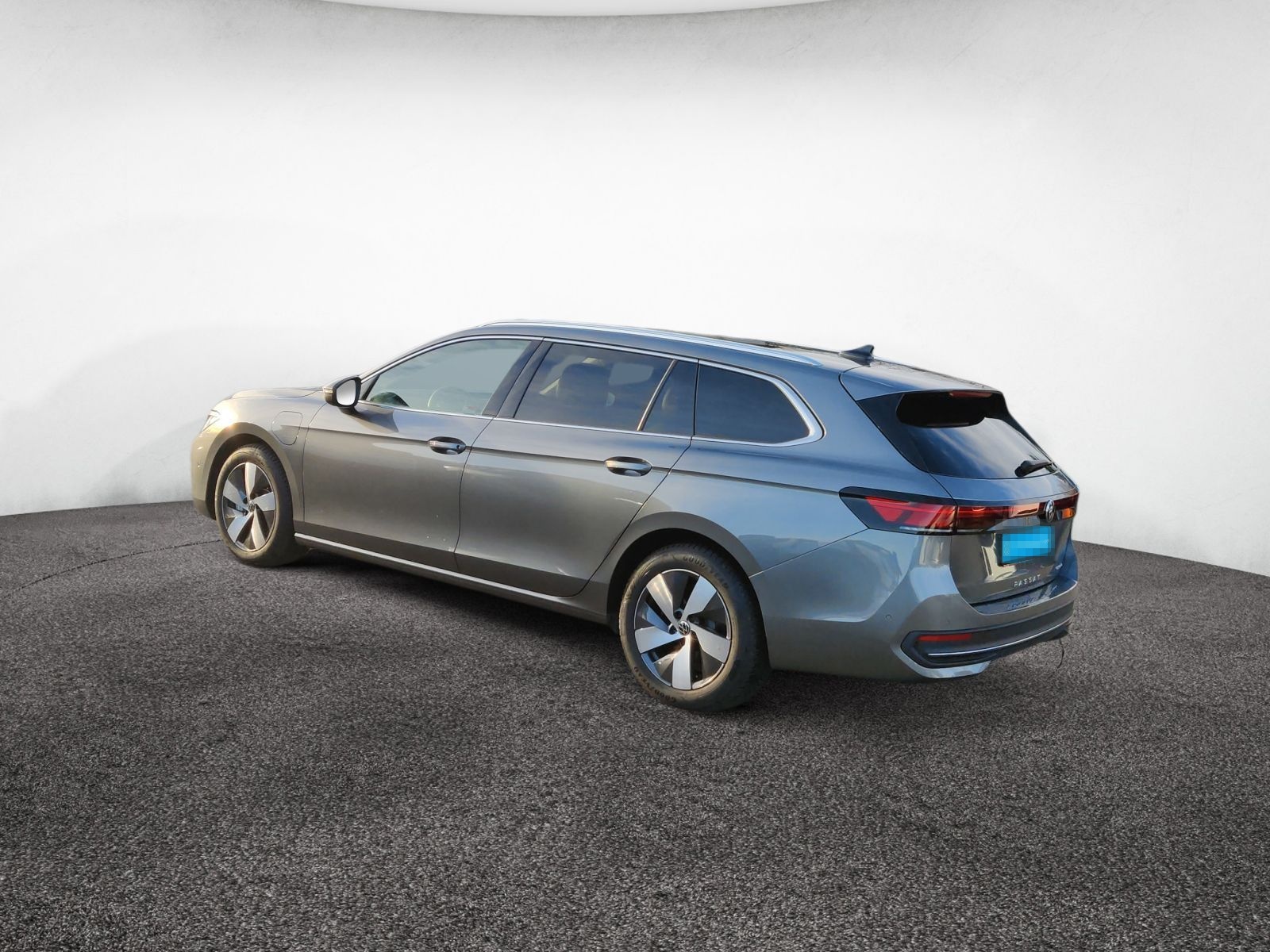 Volkswagen Passat Variant 1.5 TSI eHybrid Business AHK HUD foto 4