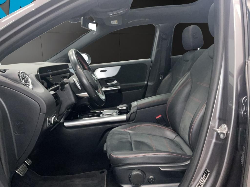 Mercedes-Benz GLA 250 4M AMG PANORAMA SPURPAKET PDC KAMERA LED foto 6