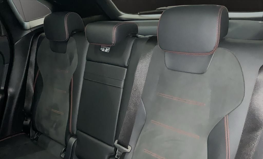 Mercedes-Benz GLA 250 4M AMG PANORAMA SPURPAKET PDC KAMERA LED foto 7