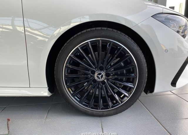 Mercedes-Benz CLA 200 AMG Sound M-Beam P-Dach Distr Night 19" foto 4