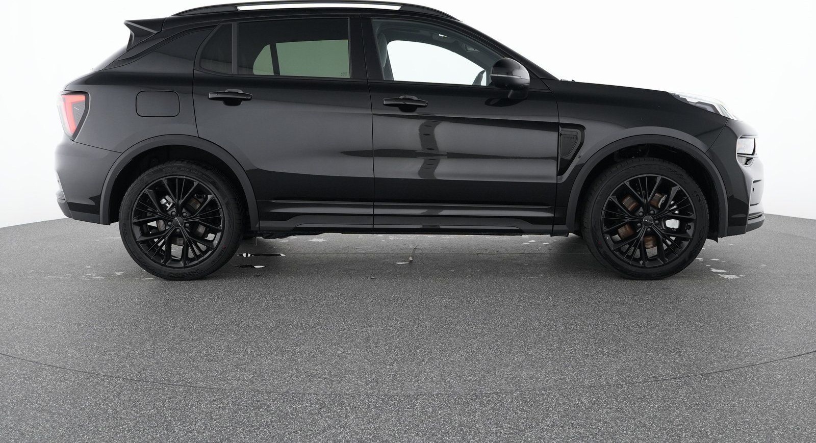 Lynk&Co 01 More Plug-in Hybrid 20"+PANO+360° foto 12