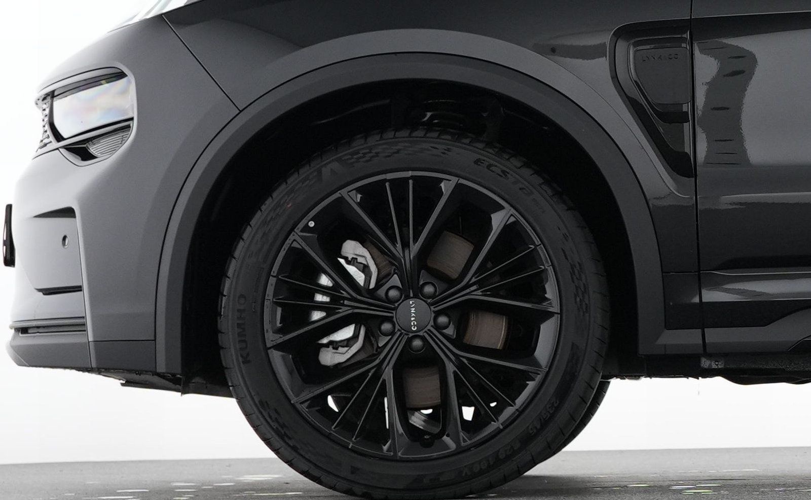 Lynk&Co 01 More Plug-in Hybrid 20"+PANO+360° foto 17