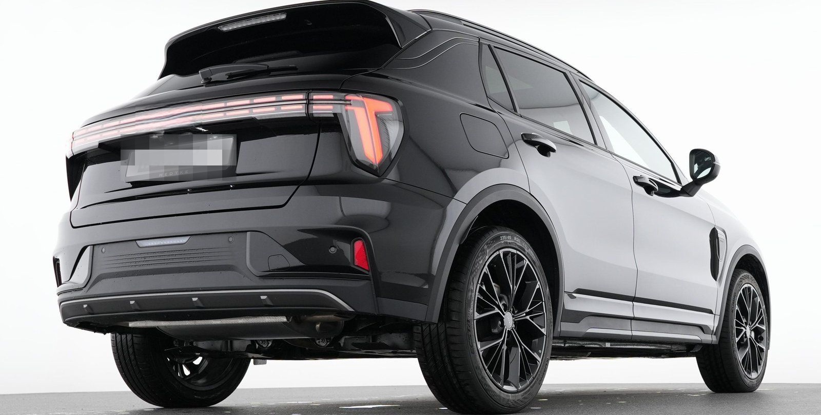 Lynk&Co 01 More Plug-in Hybrid 20"+PANO+360° foto 8