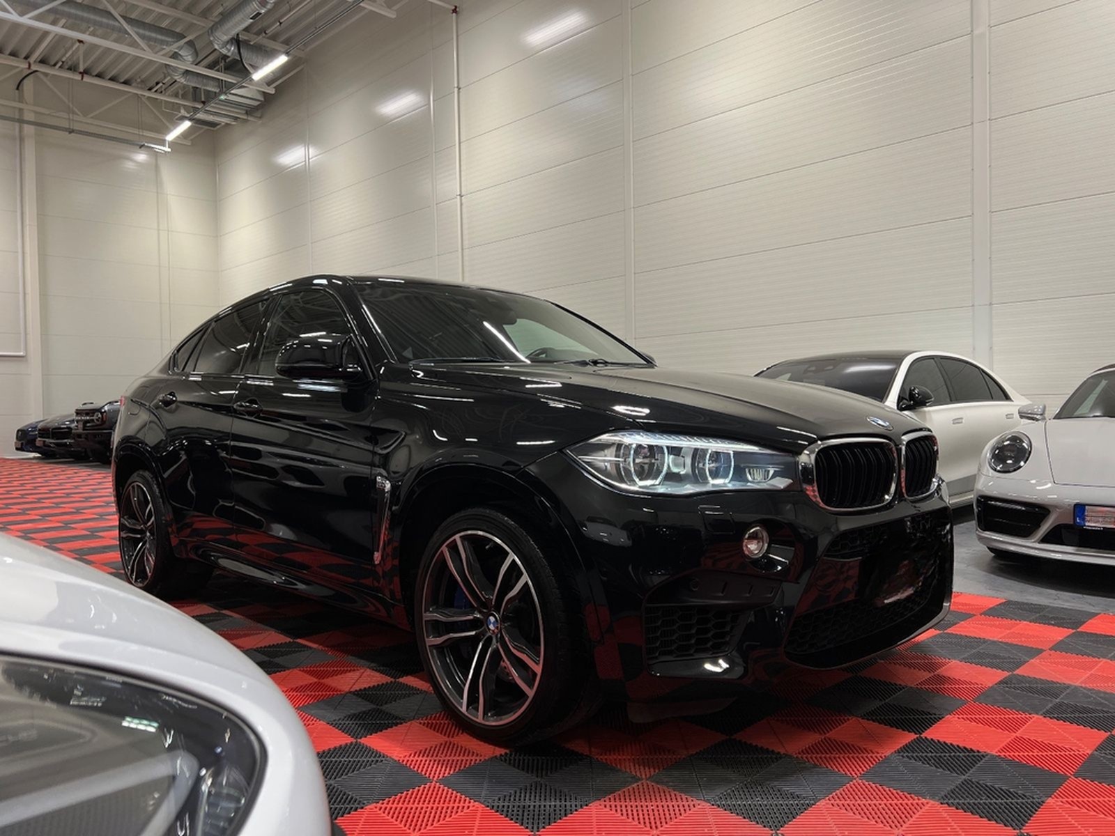 BMW X6M XDRIVE/B&O/HUD/LED/KEYLESS/360 foto 3