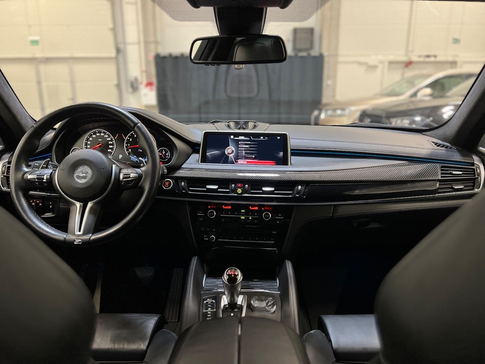 BMW X6M XDRIVE/B&O/HUD/LED/KEYLESS/360 foto 21