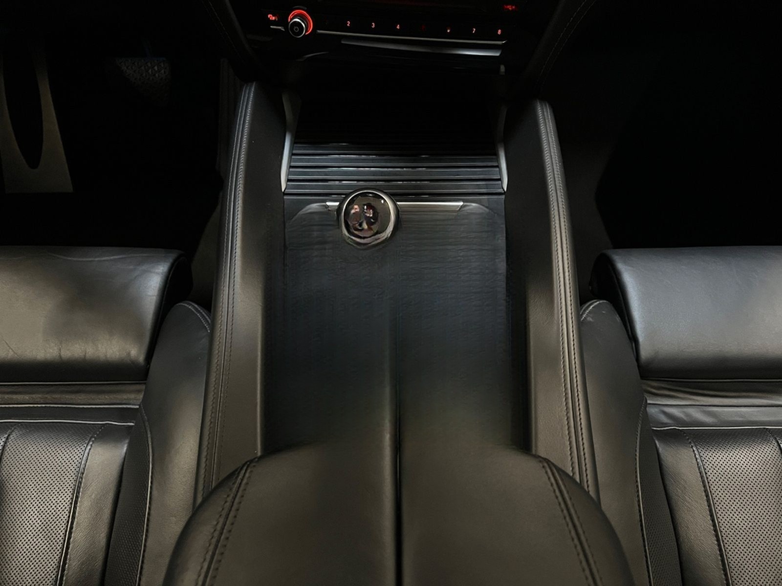 BMW X6M XDRIVE/B&O/HUD/LED/KEYLESS/360 foto 27
