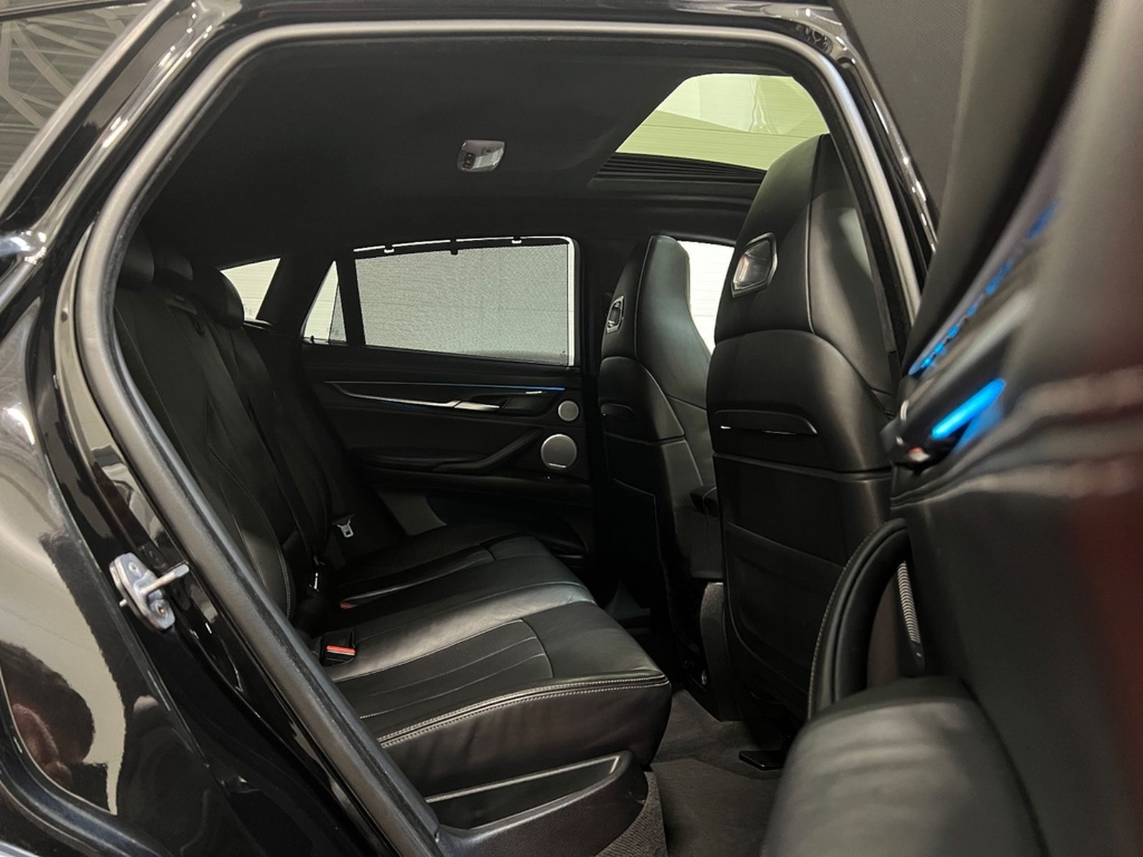 BMW X6M XDRIVE/B&O/HUD/LED/KEYLESS/360 foto 36
