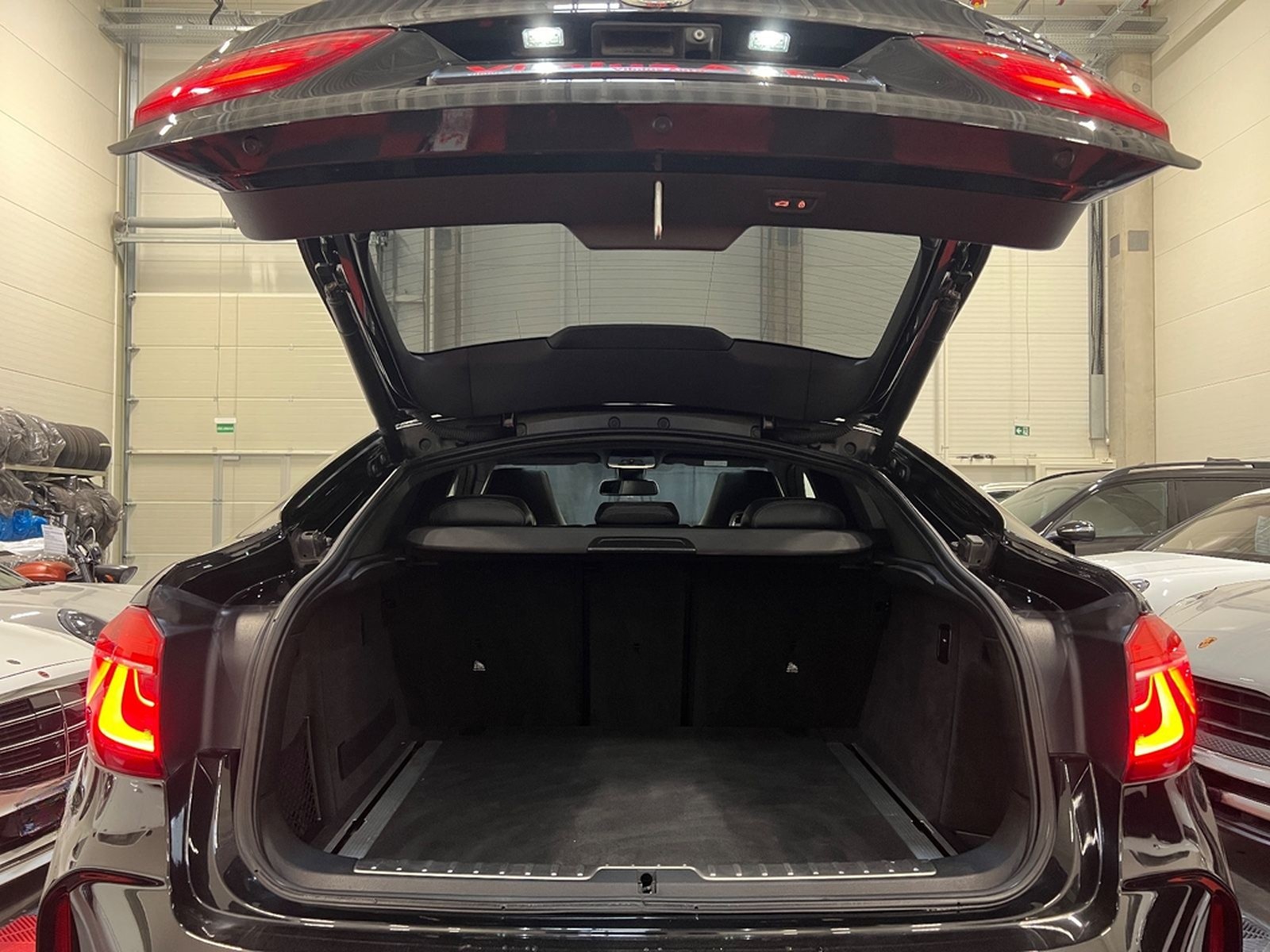 BMW X6M XDRIVE/B&O/HUD/LED/KEYLESS/360 foto 38