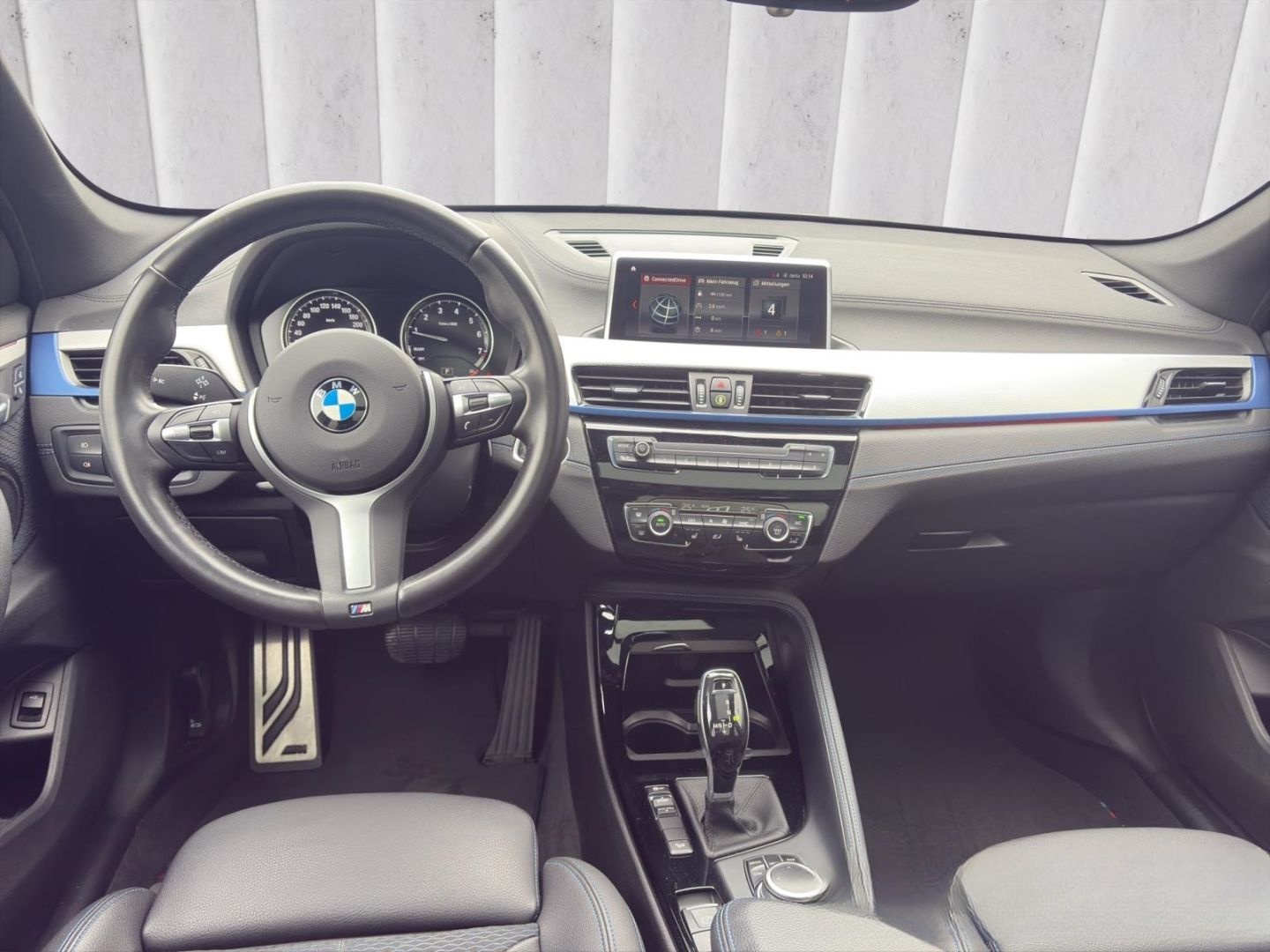 BMW X1 xDrive20i M Sport LED Pano Dach Navi Sitz Hei foto 15