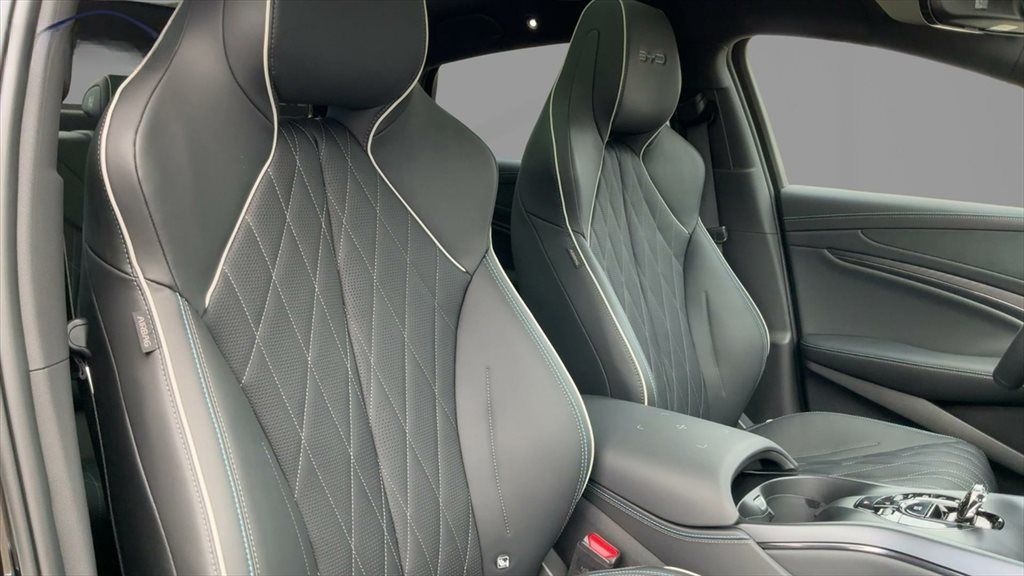 BYD Seal Design Wärmepumpe Alu LED NAV Kamera360° foto 10