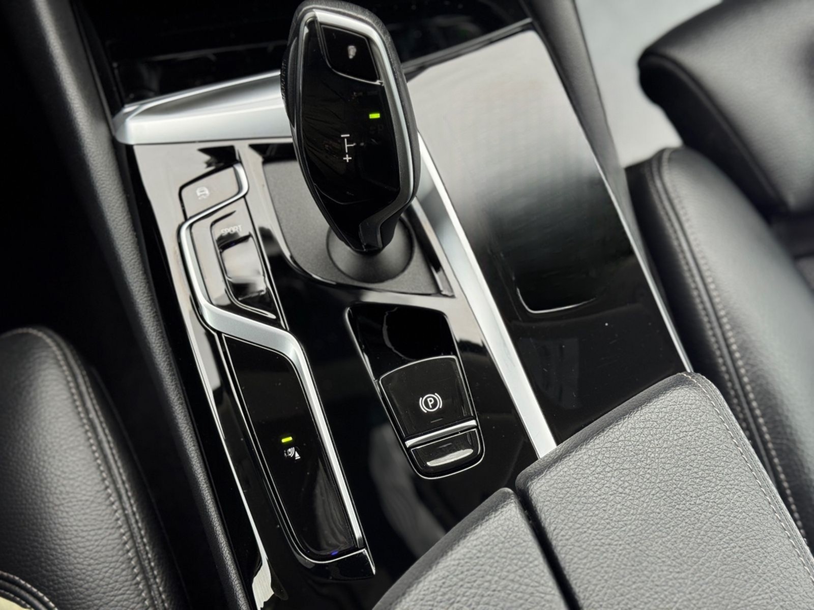BMW 520d Touring xDrive Laser HUD DriAssPro Dakota A foto 24