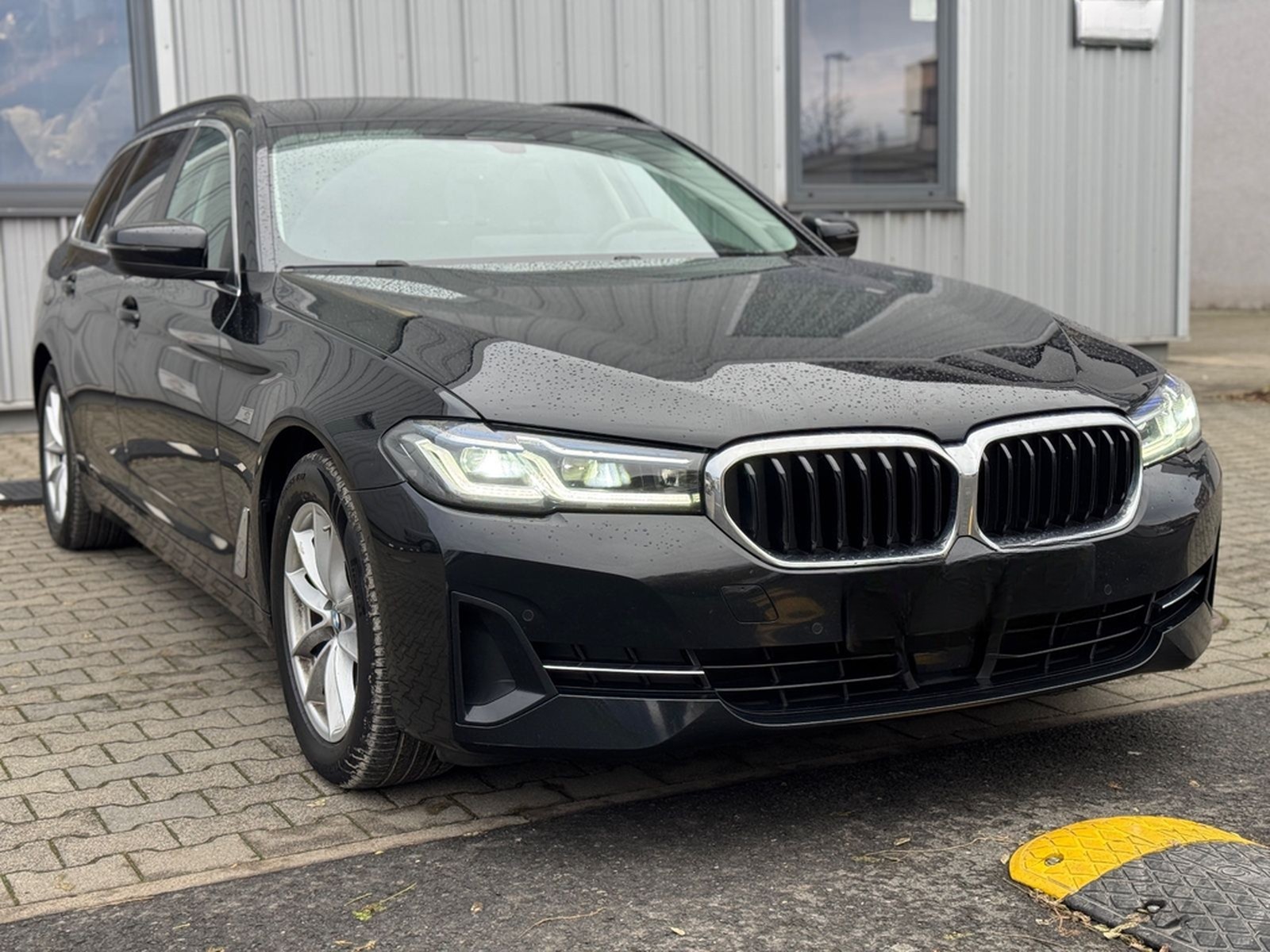 BMW 520d Touring xDrive Laser HUD DriAssPro Dakota A foto 4