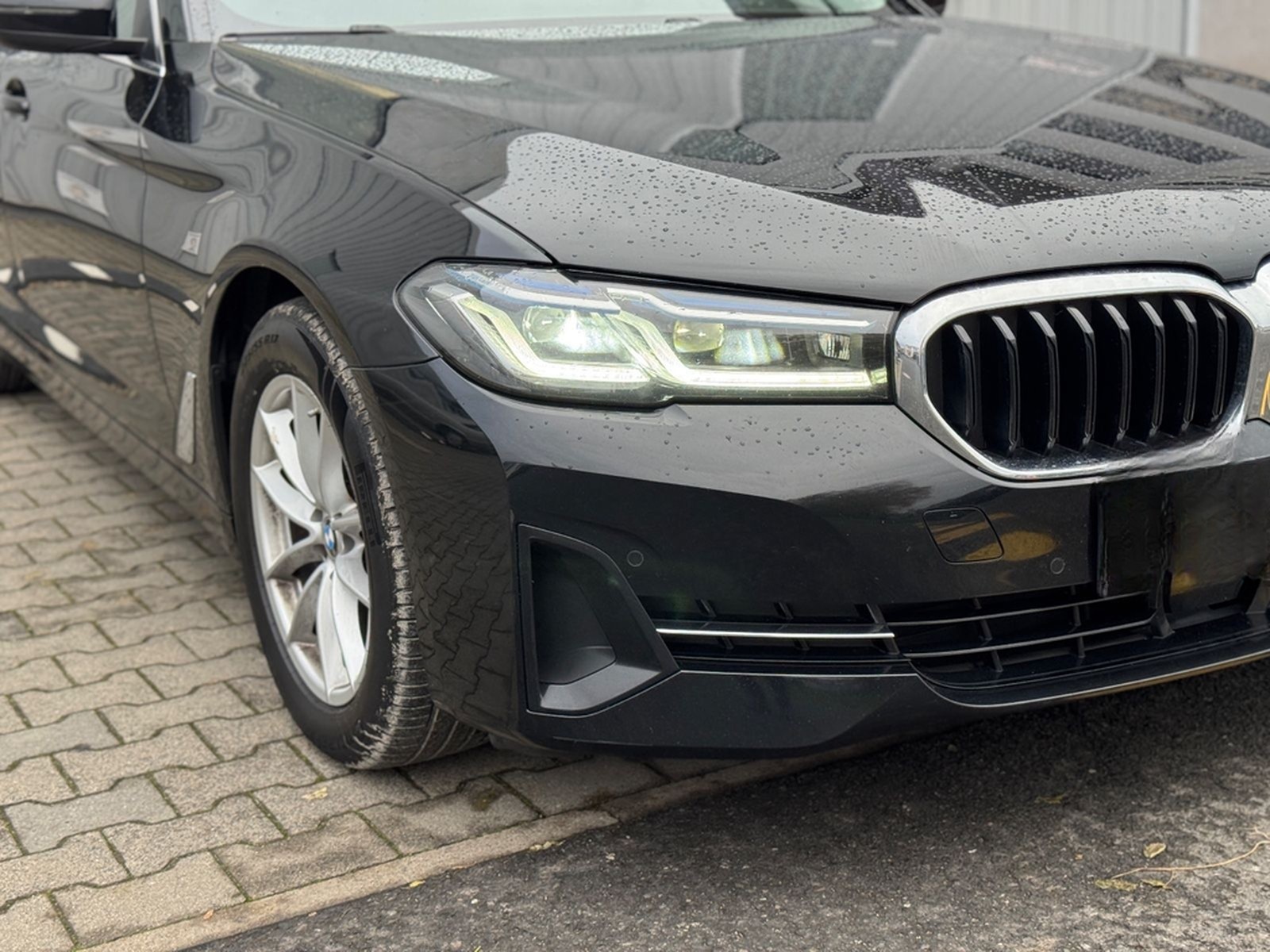 BMW 520d Touring xDrive Laser HUD DriAssPro Dakota A foto 42