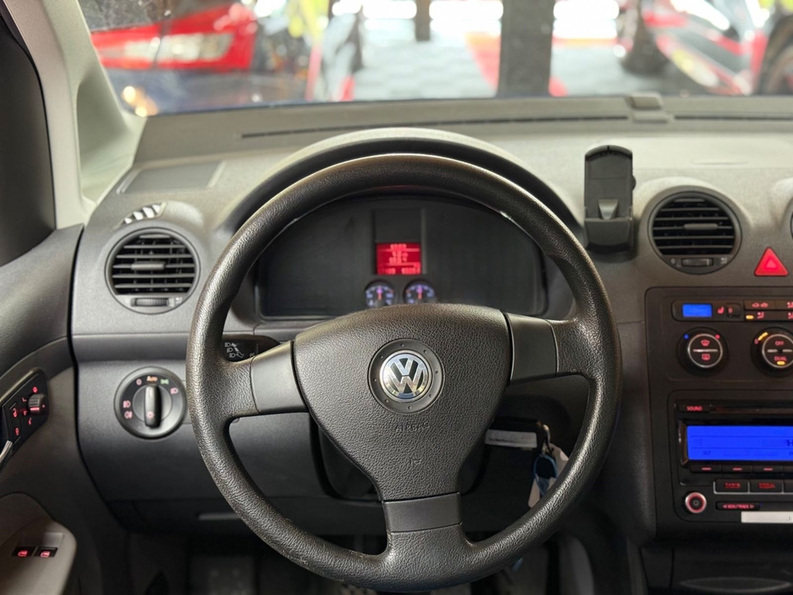 Volkswagen Caddy Maxi Behindertengerecht-Rampe foto 13