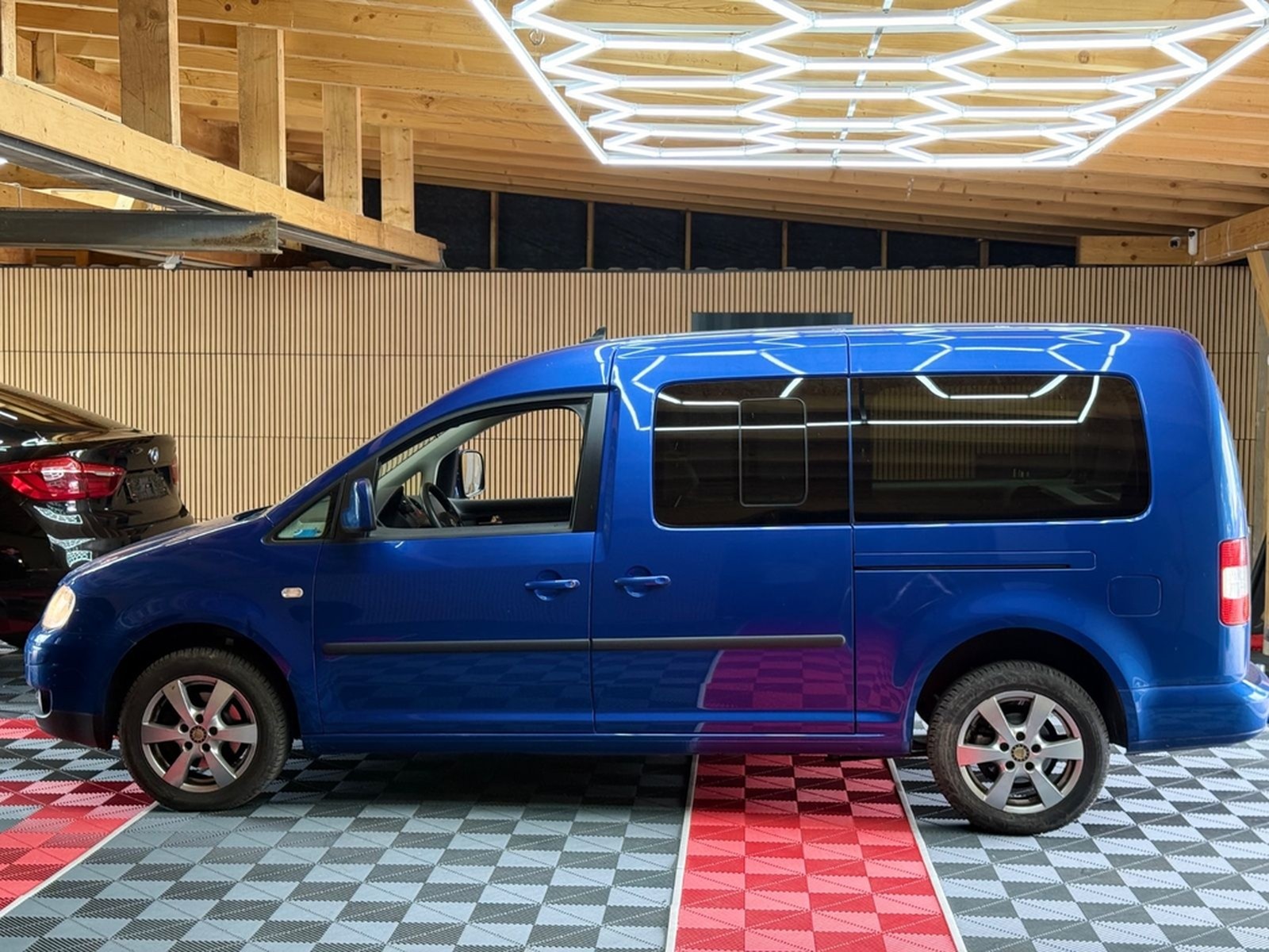 Volkswagen Caddy Maxi Behindertengerecht-Rampe foto 5