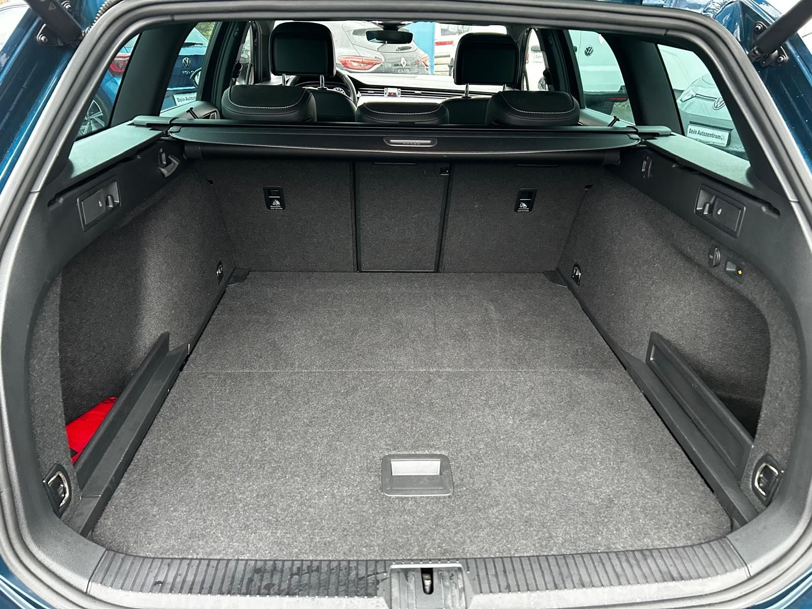 Volkswagen Passat Variant CB 1.5 TSI DSG Elegance foto 11